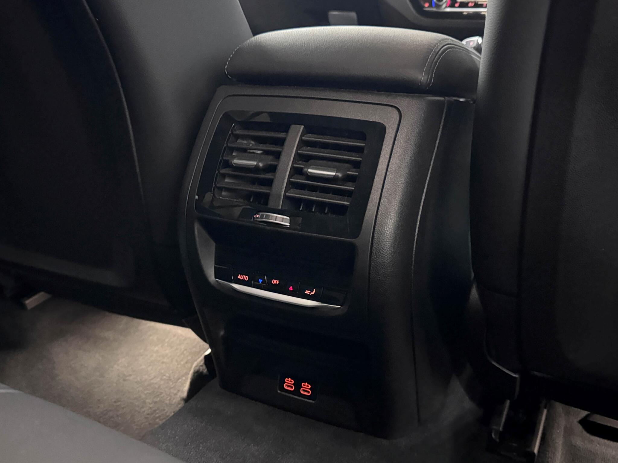 BMW X4 view 12