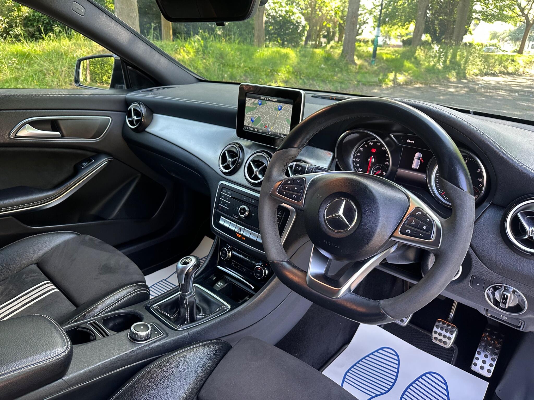 Mercedes-Benz CLA view 12