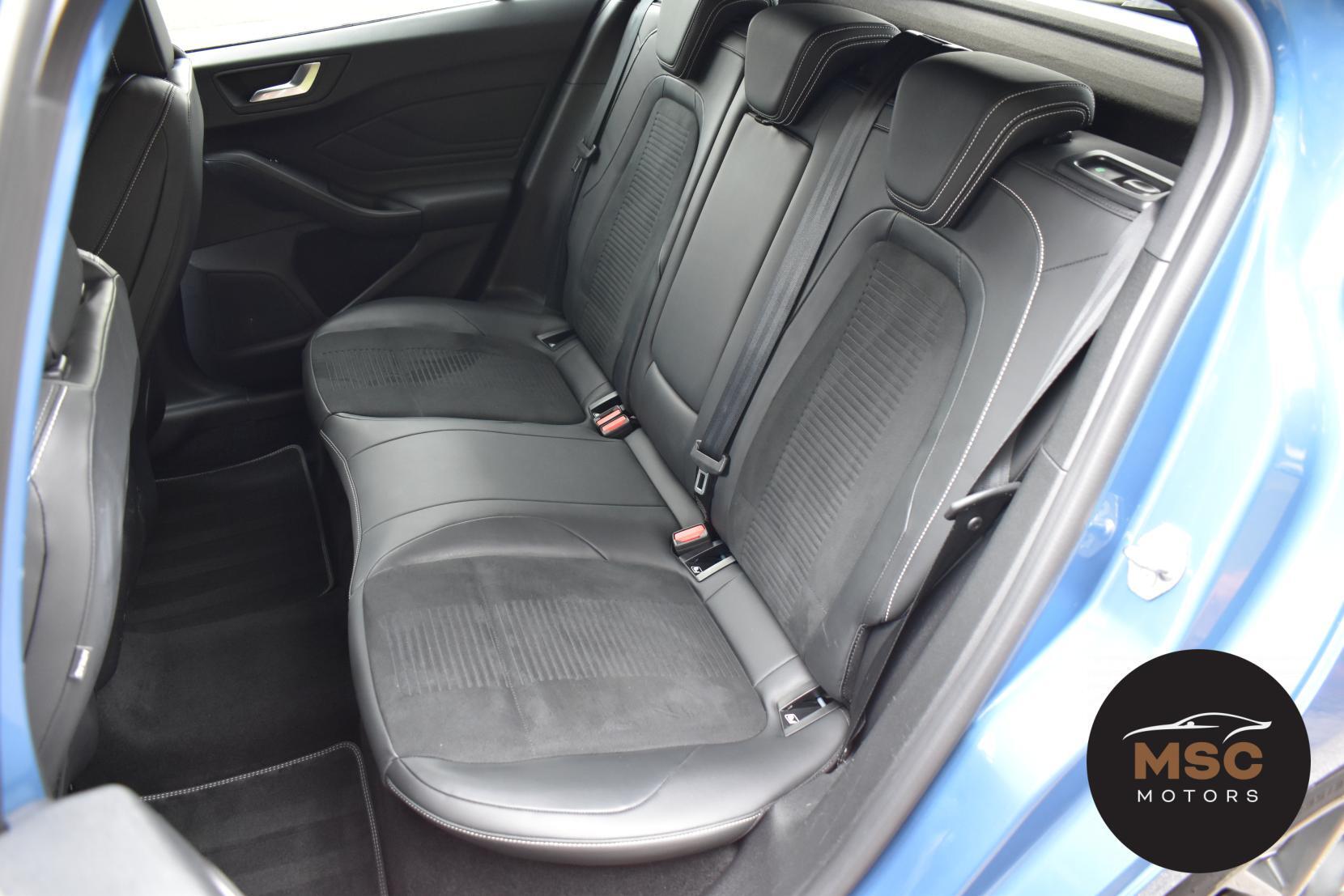 Ford Focus view 43