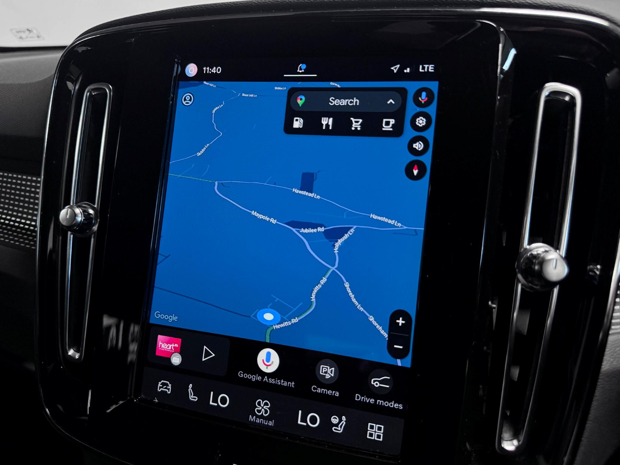 Volvo XC40 view 40