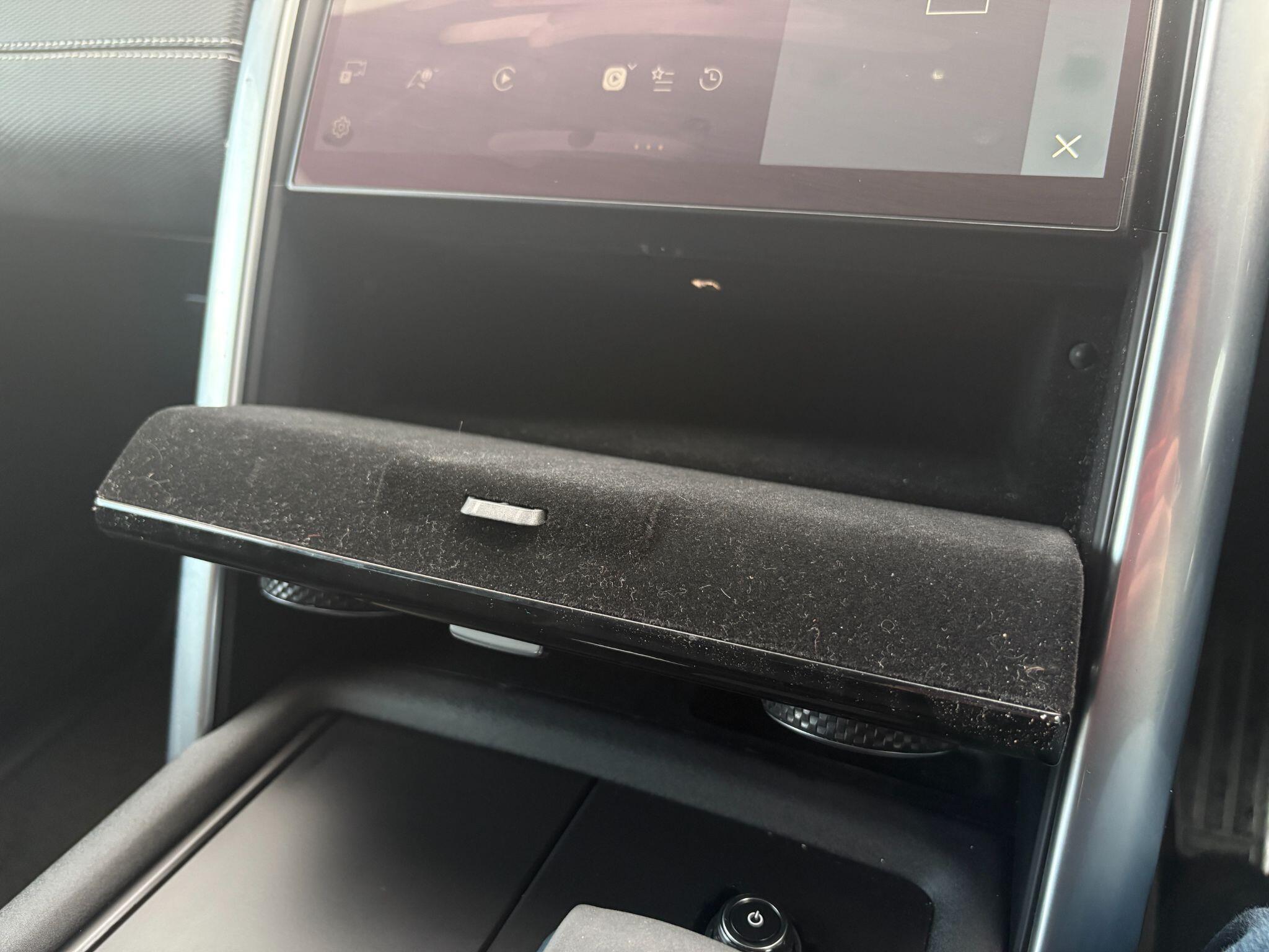 Land Rover Discovery 3 view 40