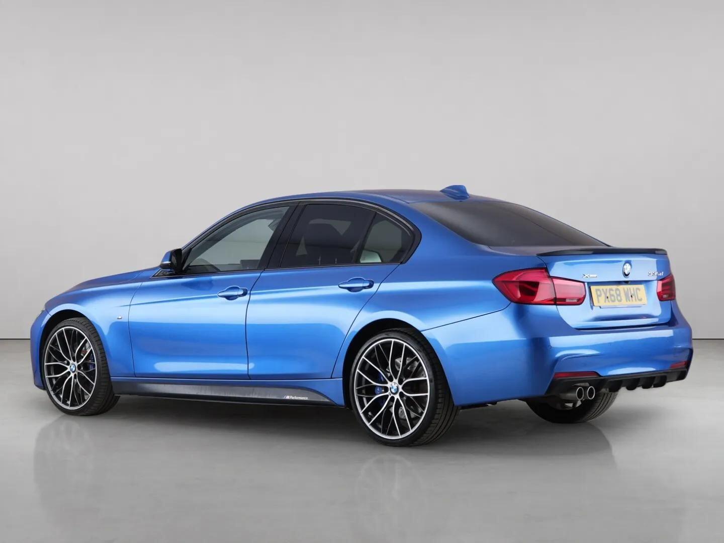 BMW 3 Series view 8