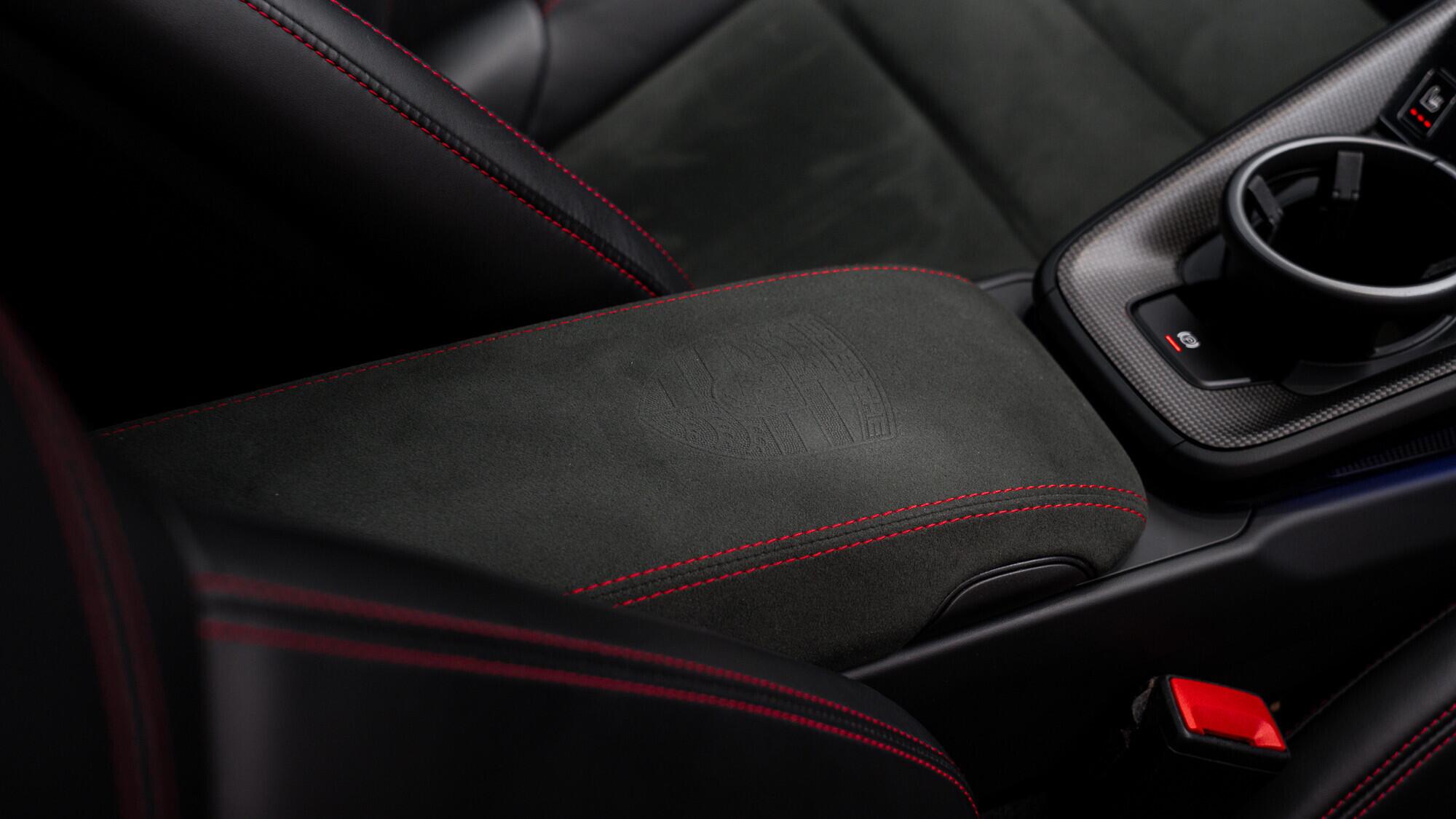 Porsche 911 view 59
