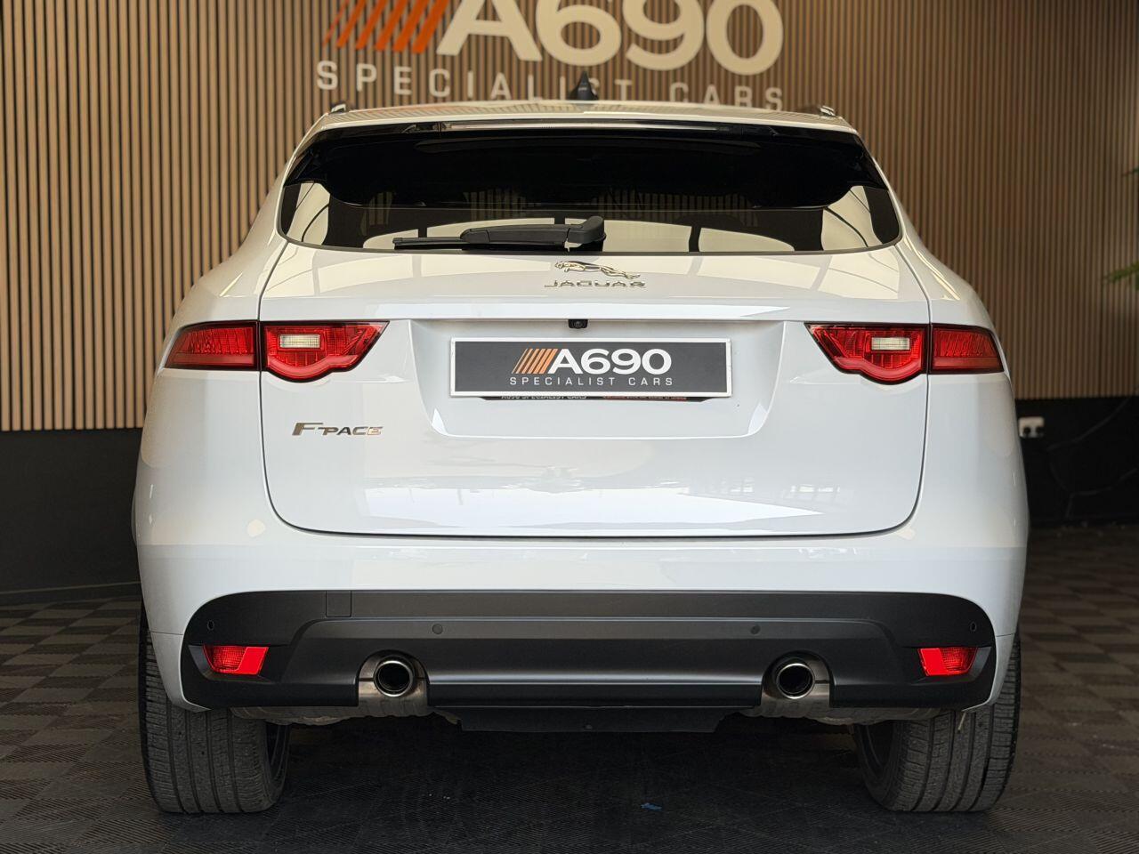 Jaguar F-Pace view 6