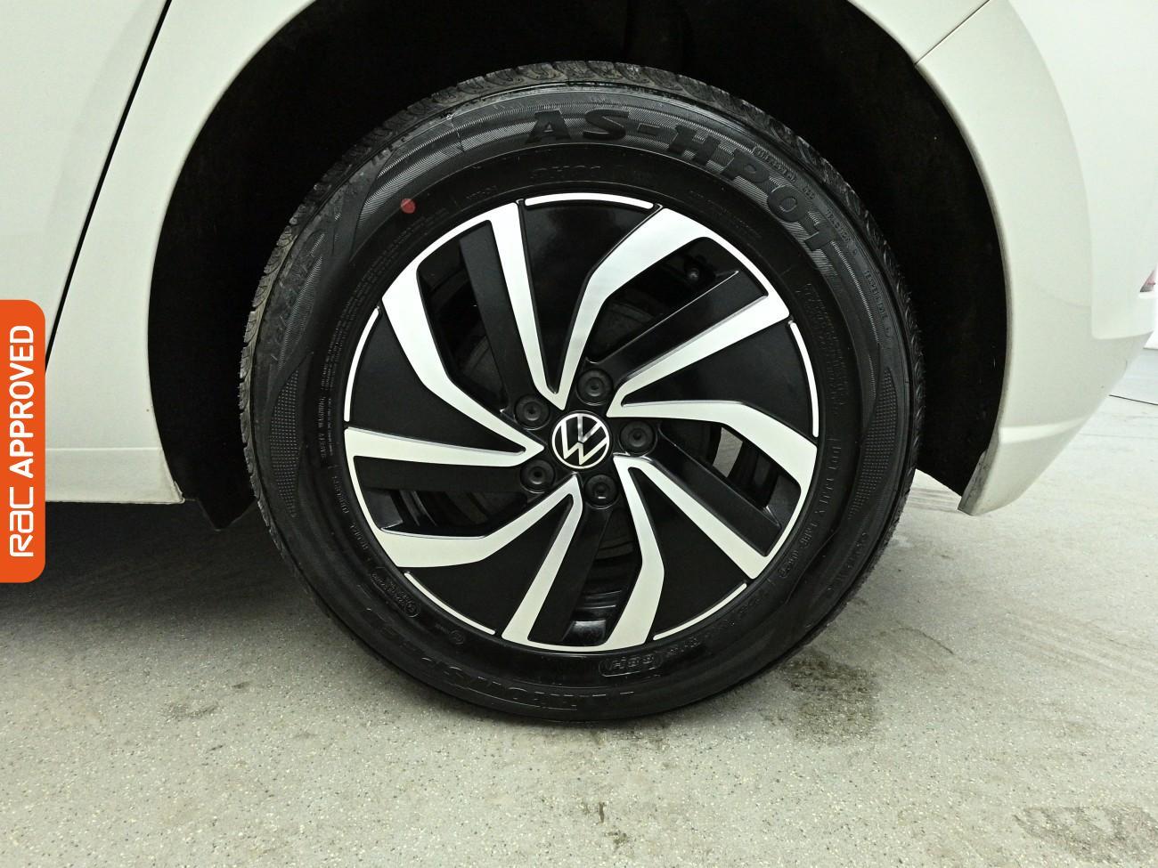 Volkswagen Polo view 25