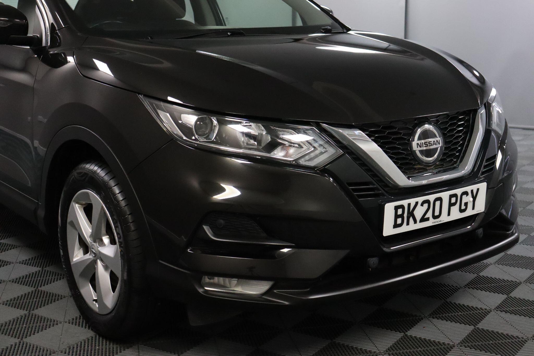 Nissan Qashqai view 2