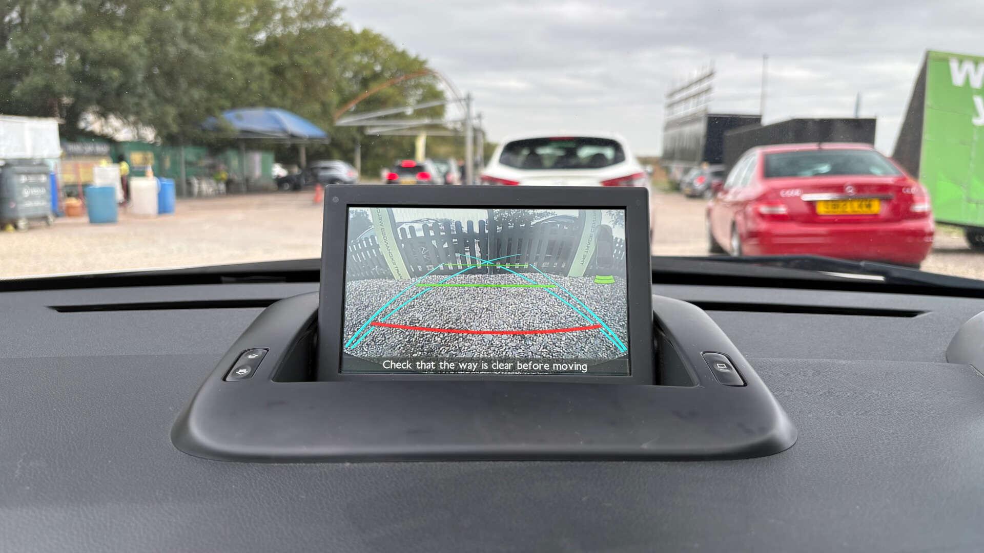 Peugeot 3008 view 4