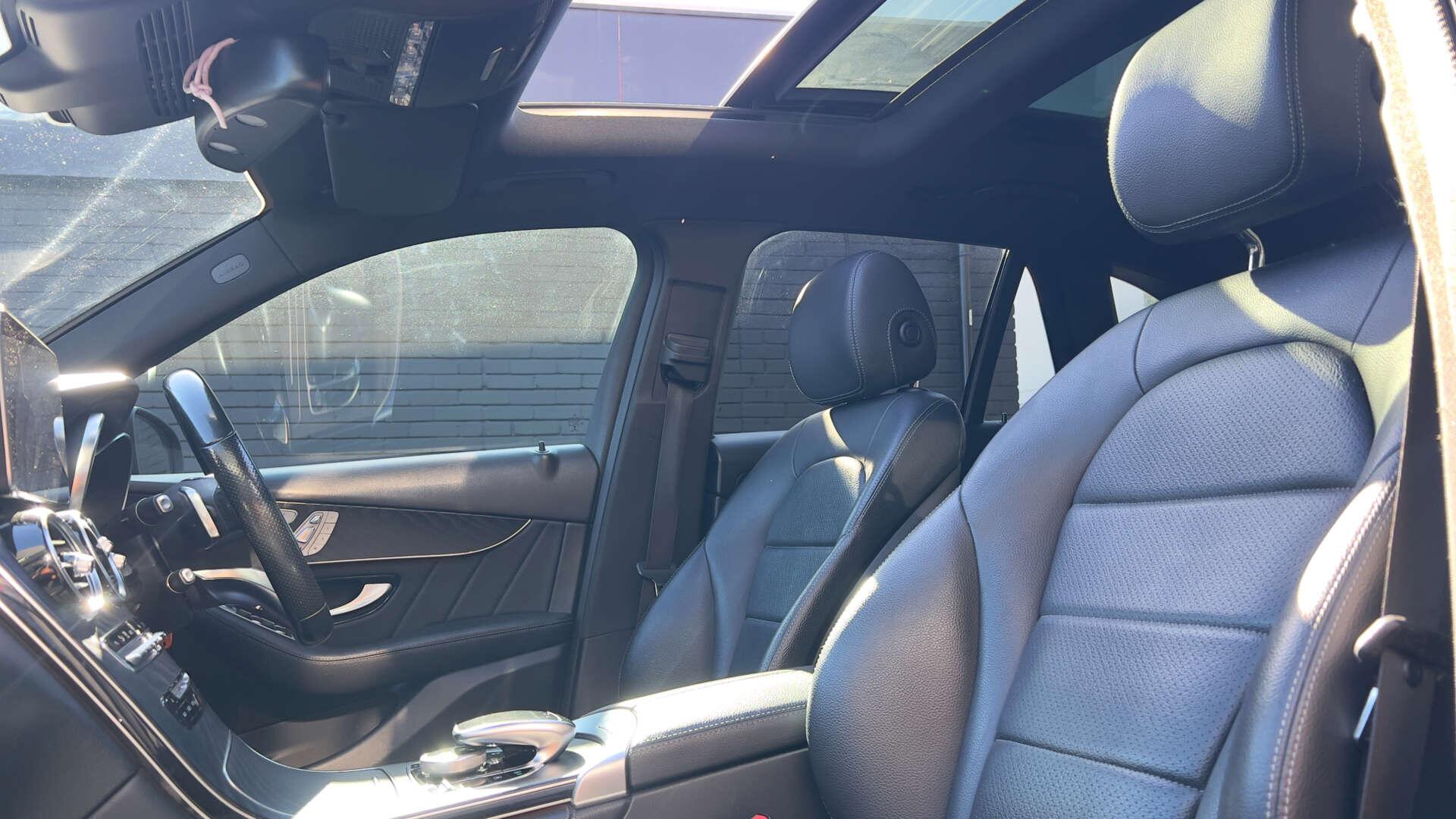 Mercedes-Benz GLC view 10