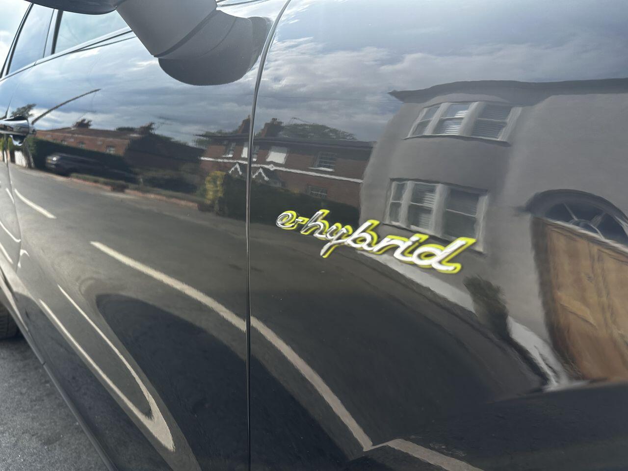 Porsche Cayenne view 9