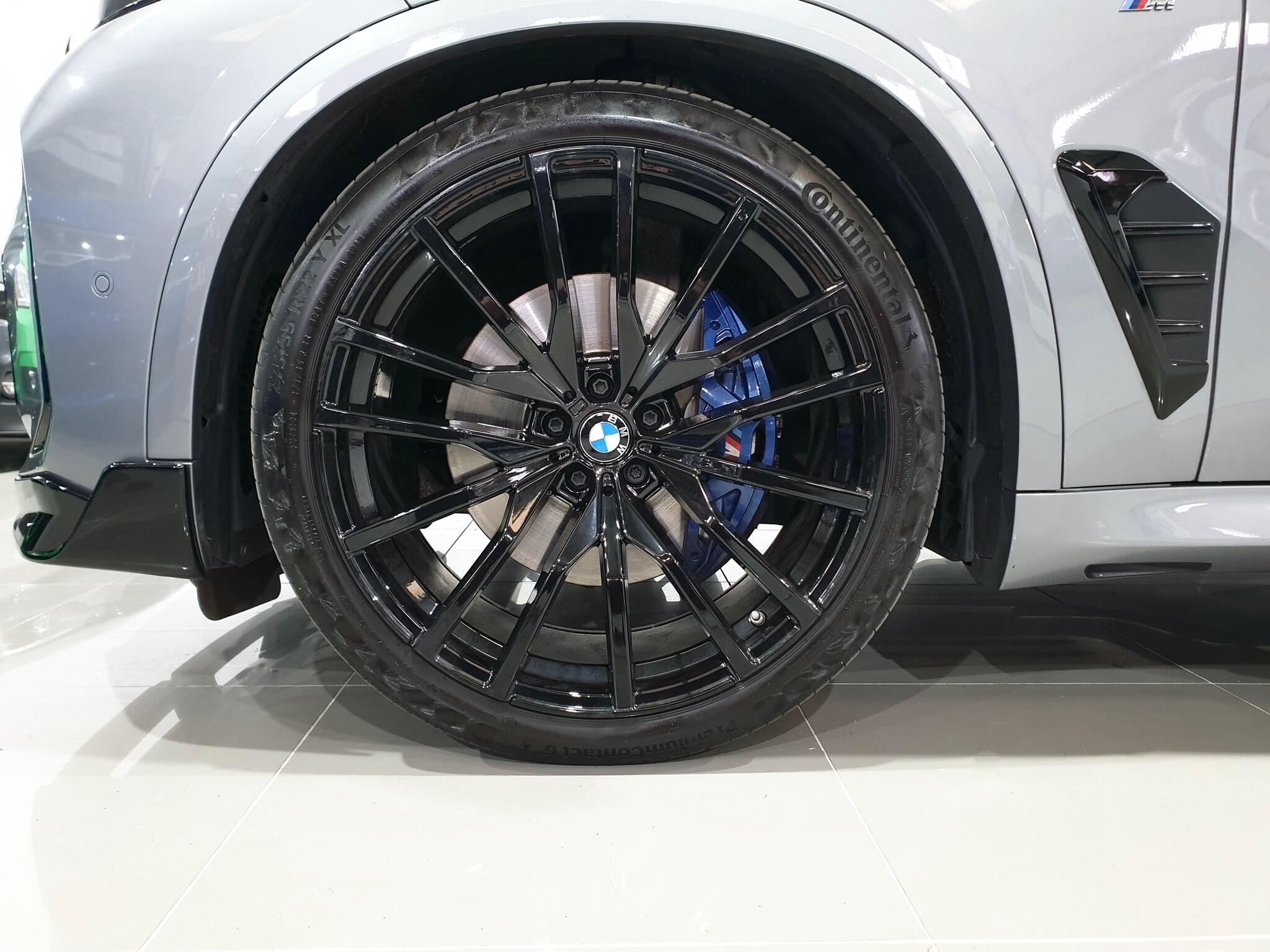 BMW X5 view 45