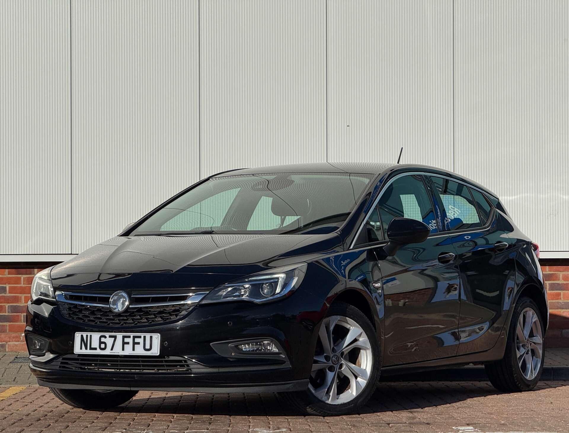 Vauxhall Astra view 3