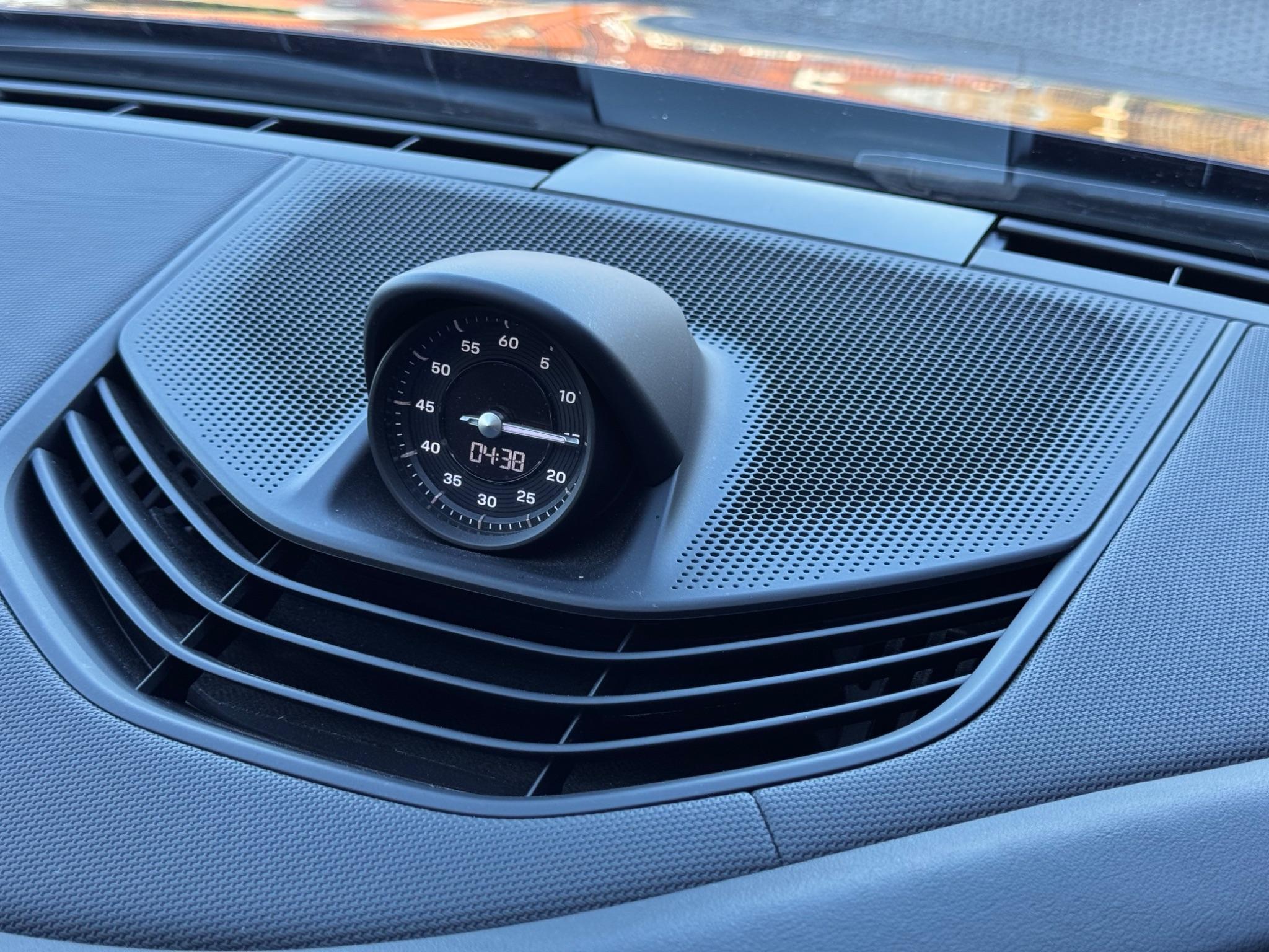 Porsche Taycan view 20