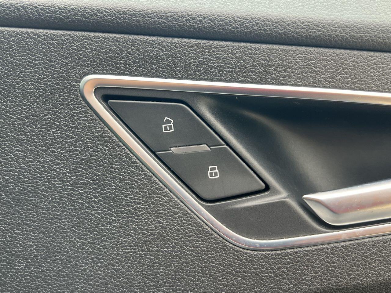 Audi Q2 view 58