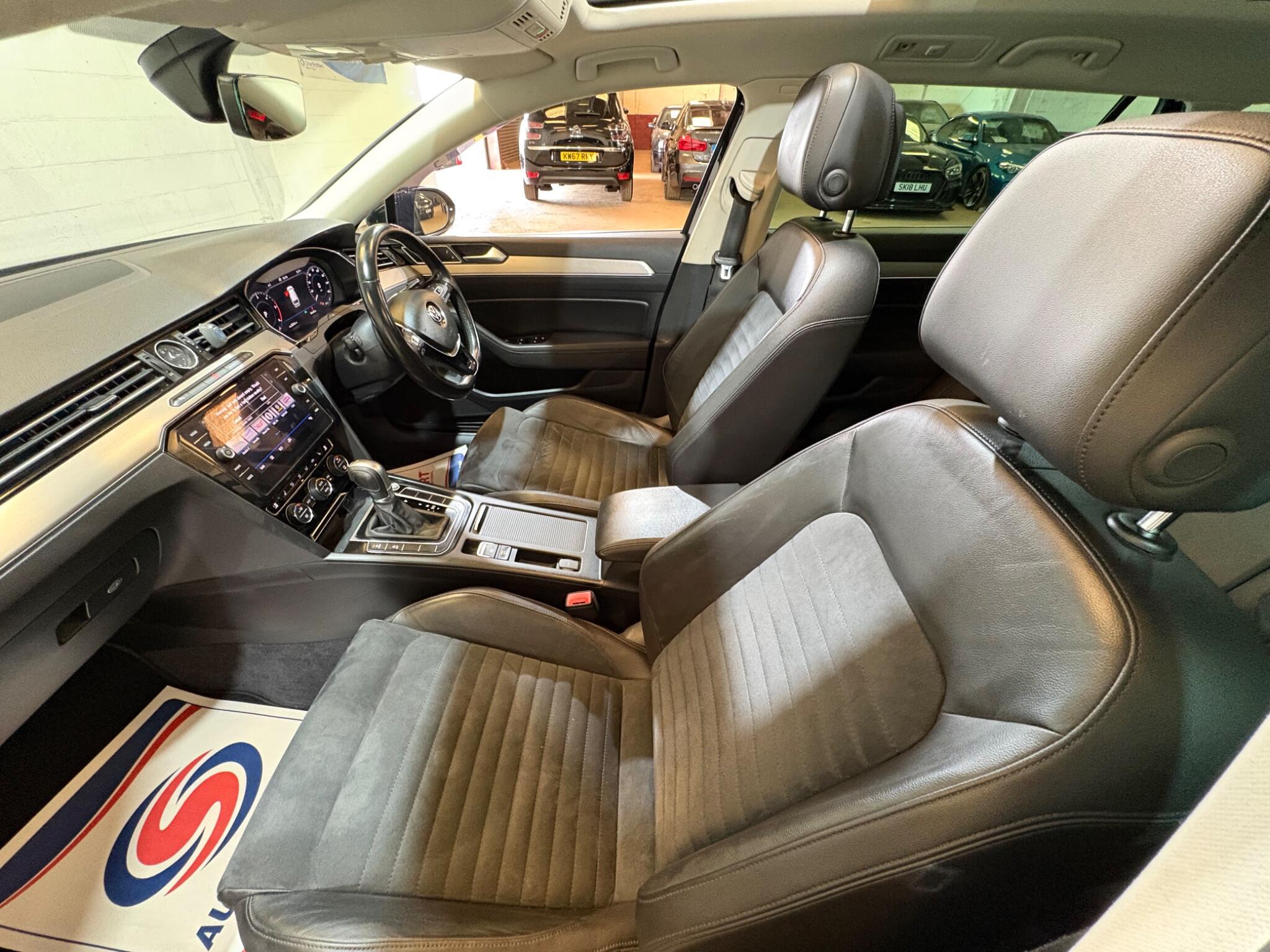 Volkswagen Passat view 71