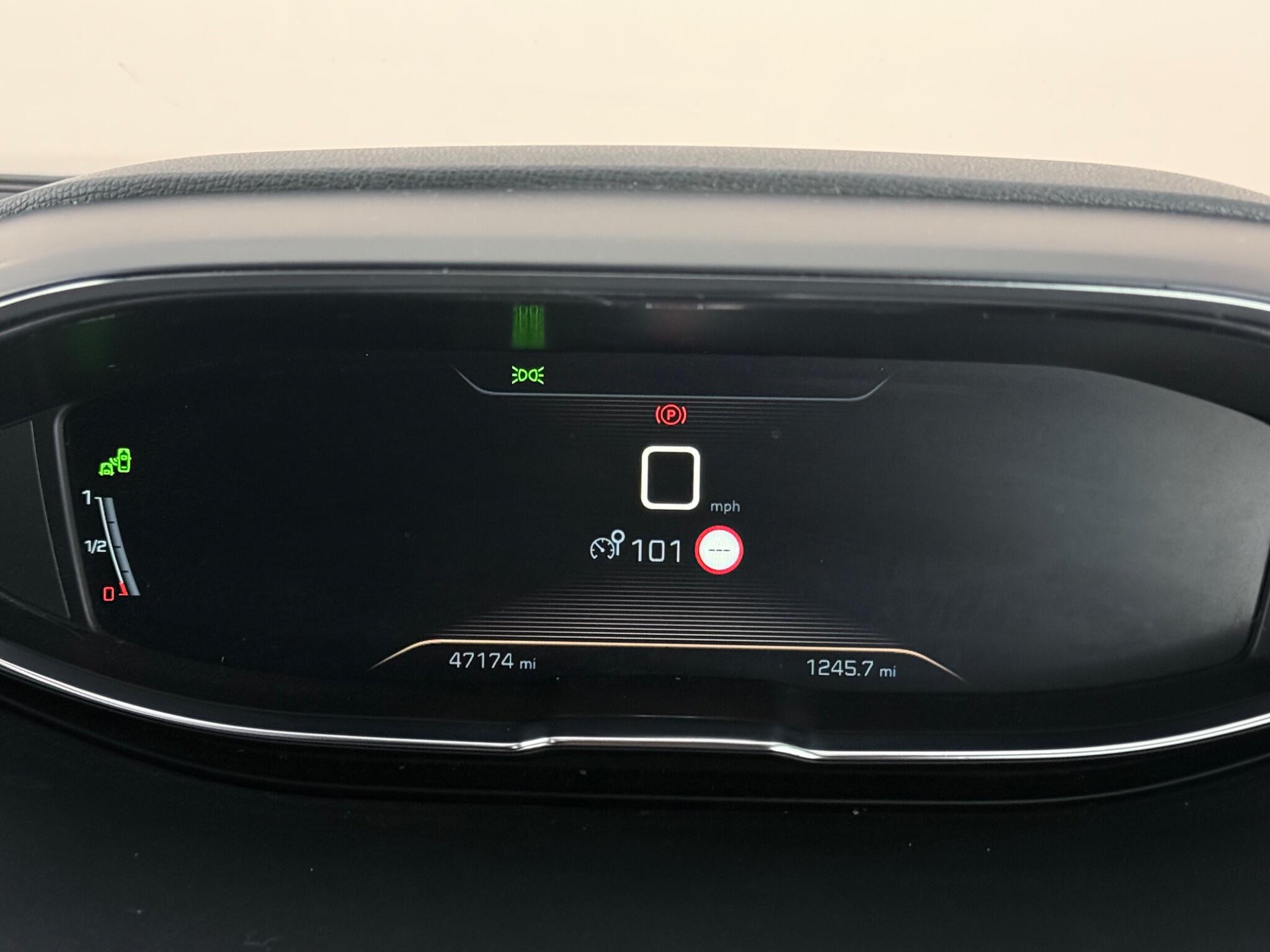 Peugeot 5008 view 13