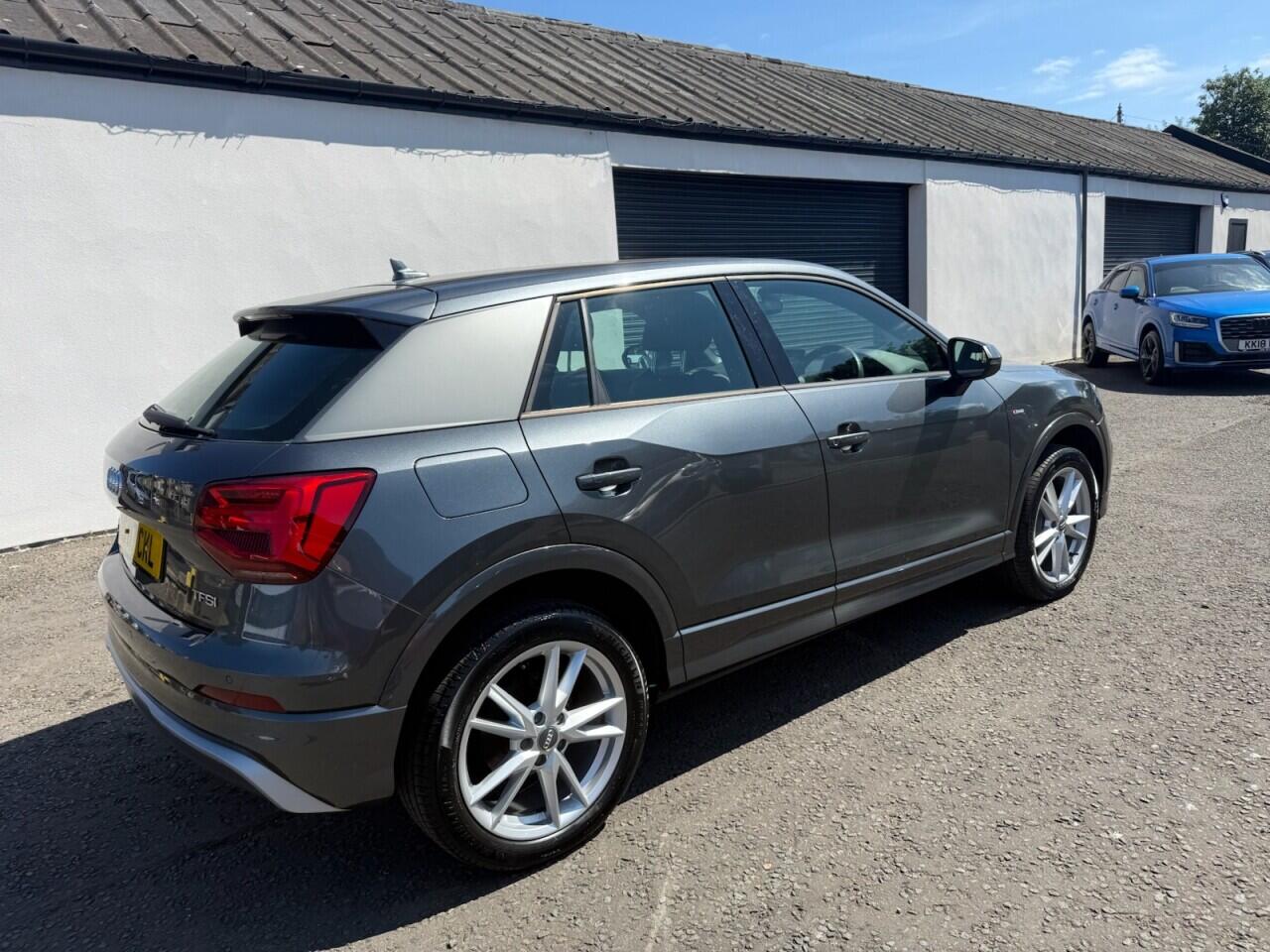 Audi Q2 view 3