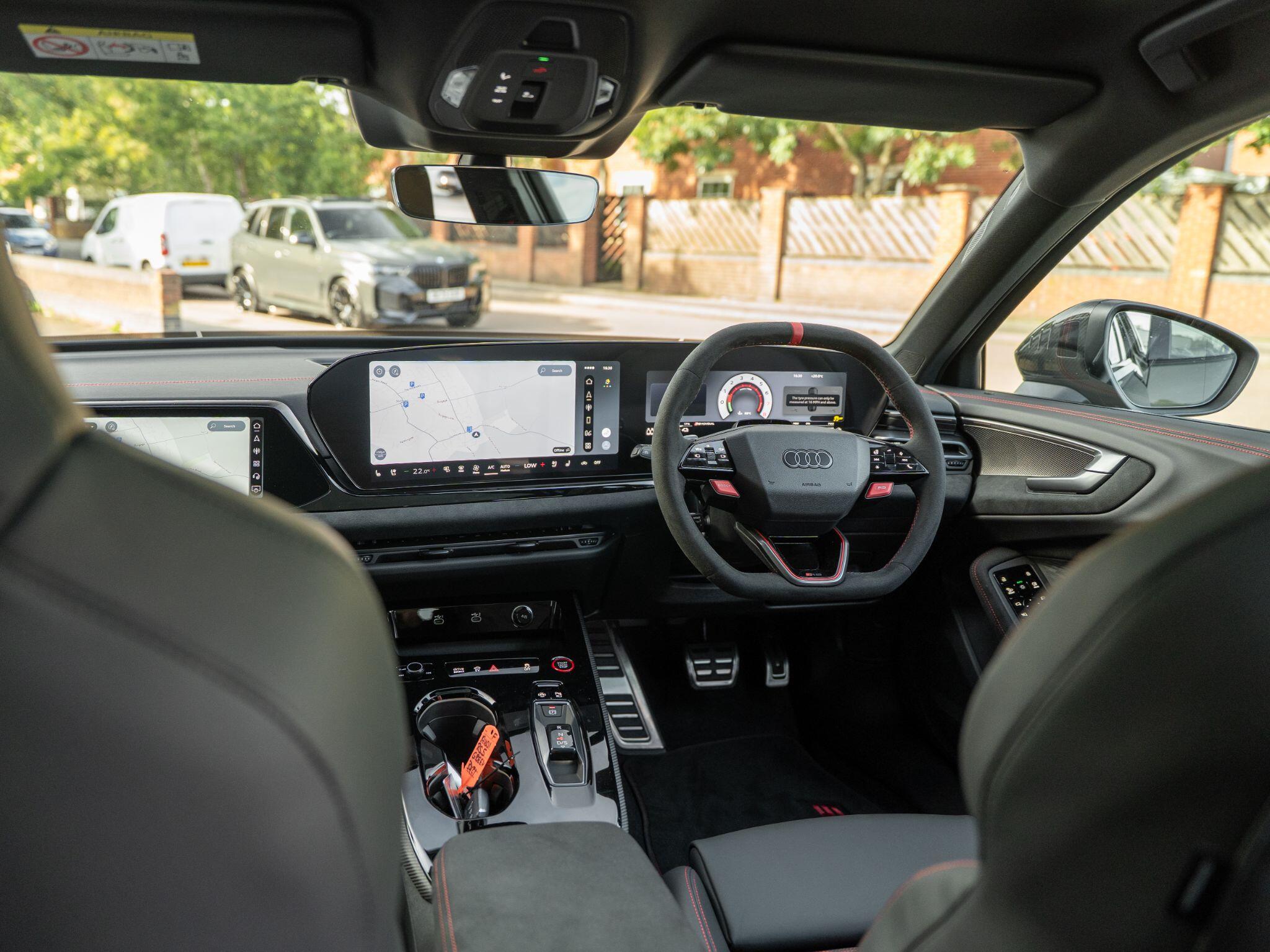 Audi RS5 view 40