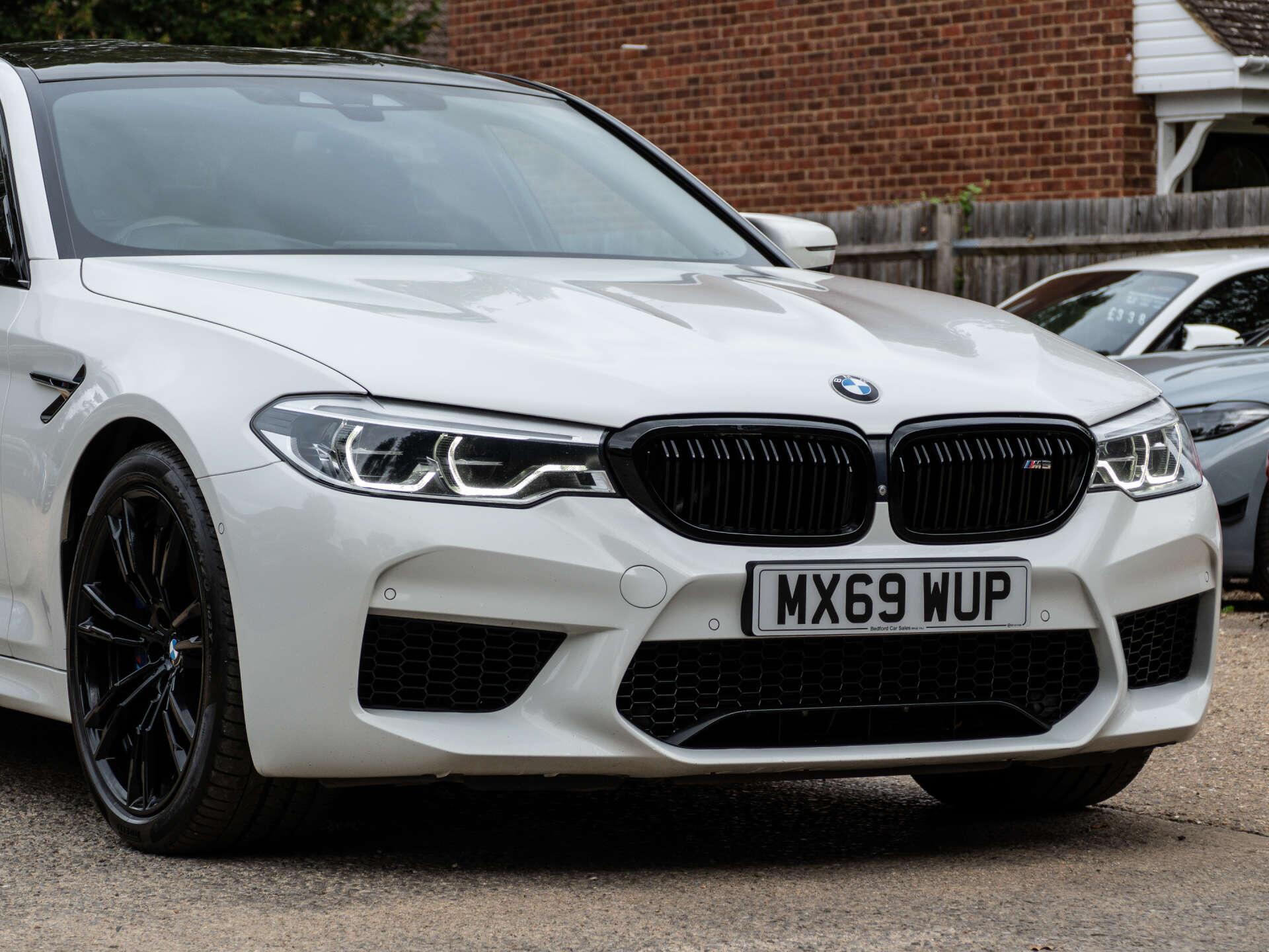 BMW M5 view 7