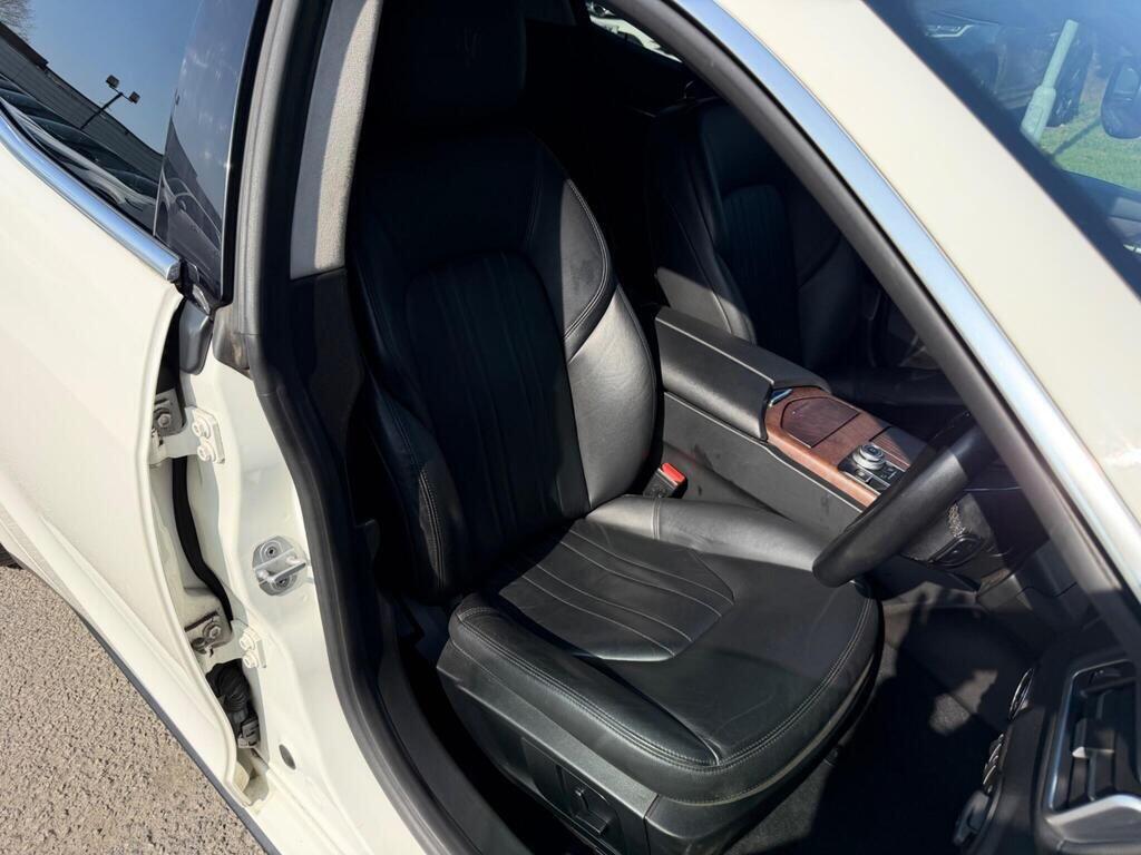 Maserati Ghibli view 17