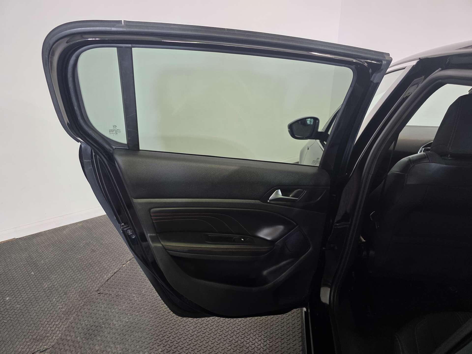 Peugeot 308 view 44