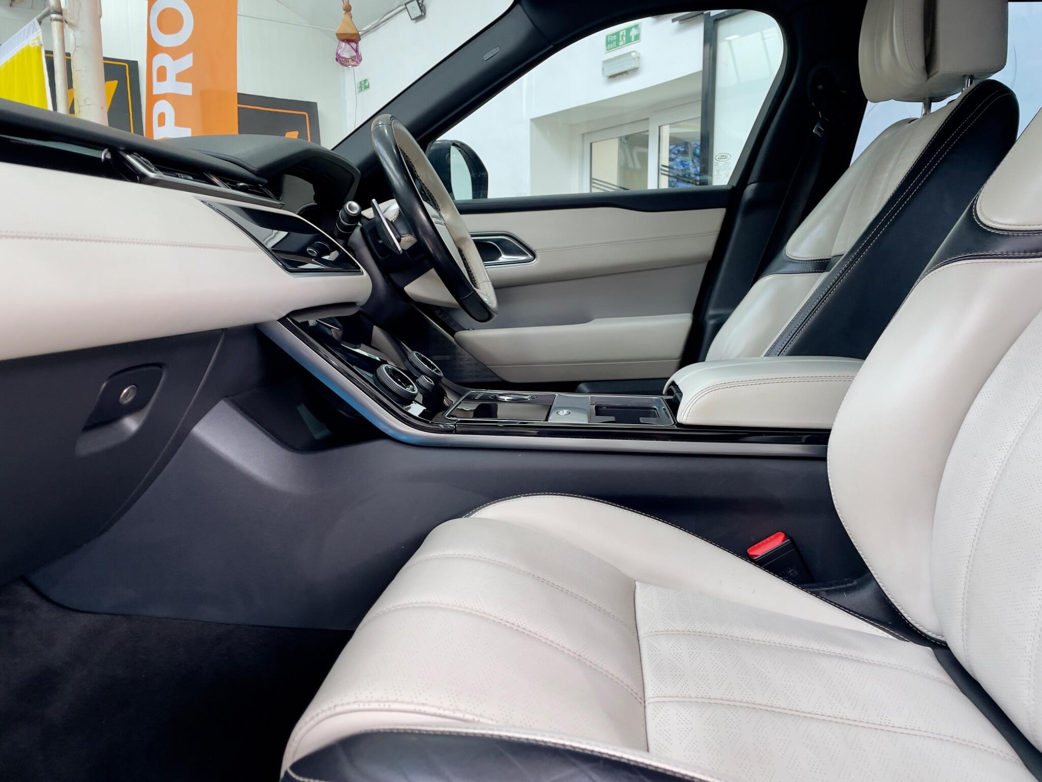 Land Rover Range Rover Velar view 52