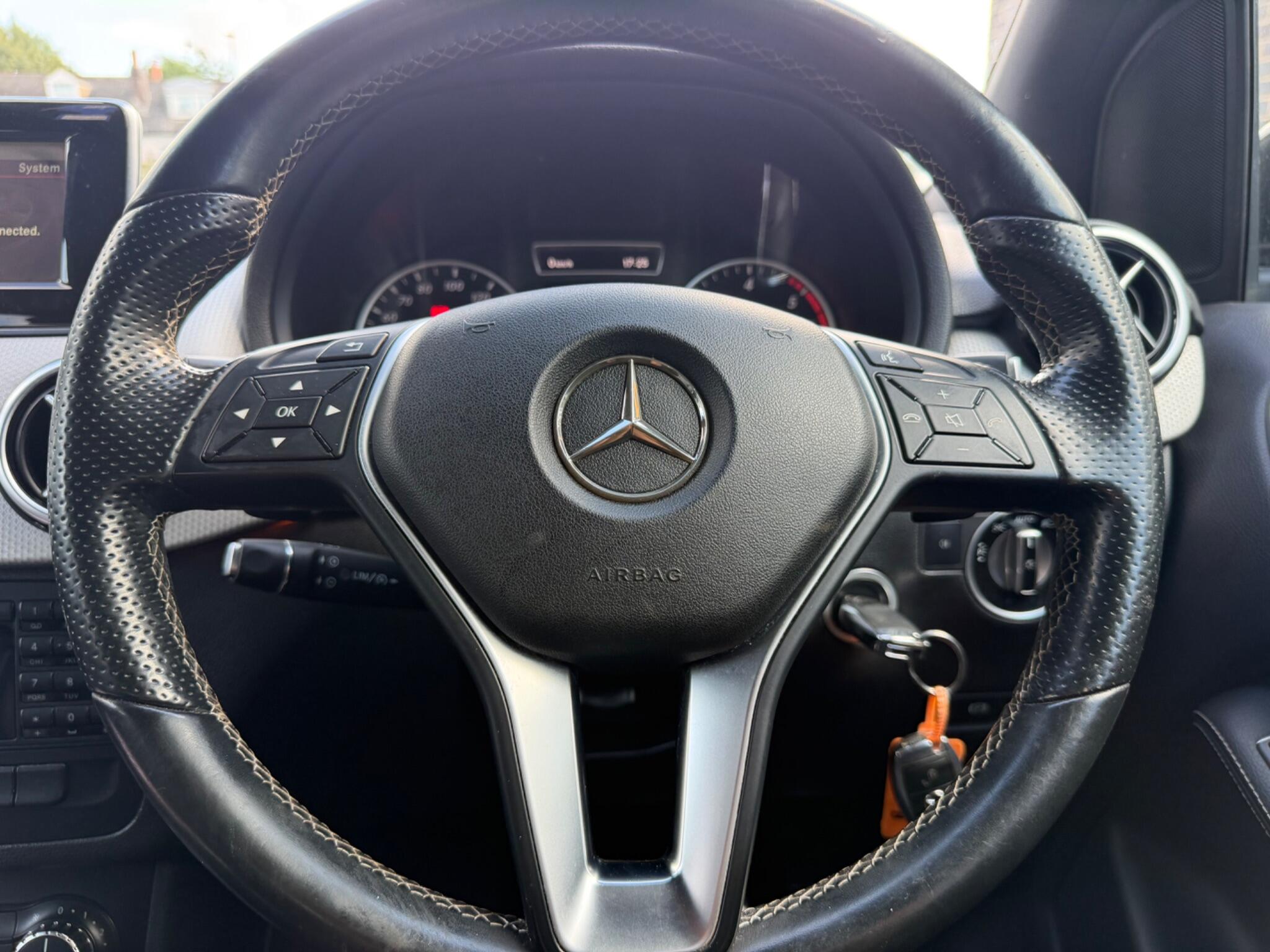 Mercedes-Benz B-Class view 30
