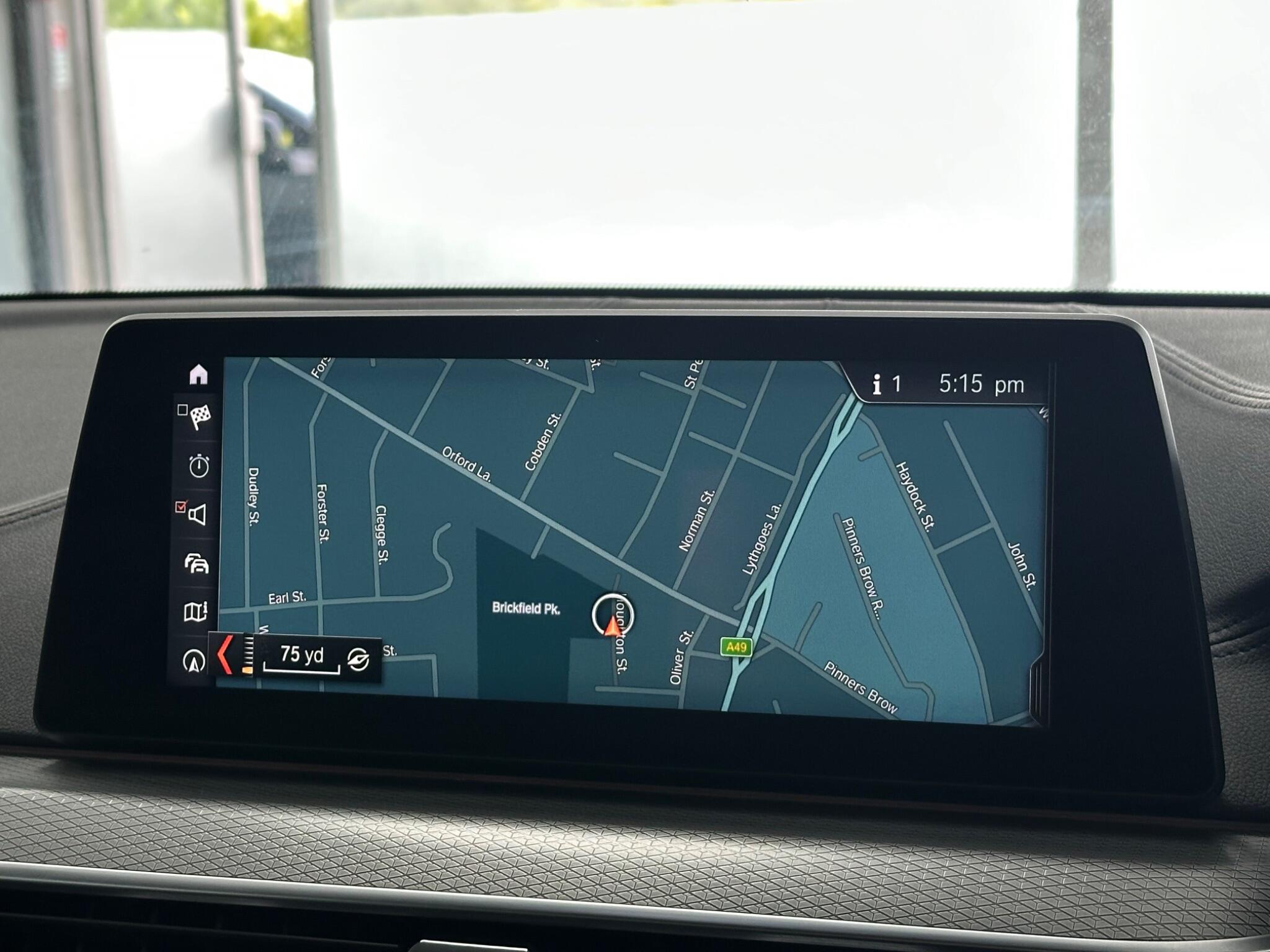 BMW 5 Series view 28