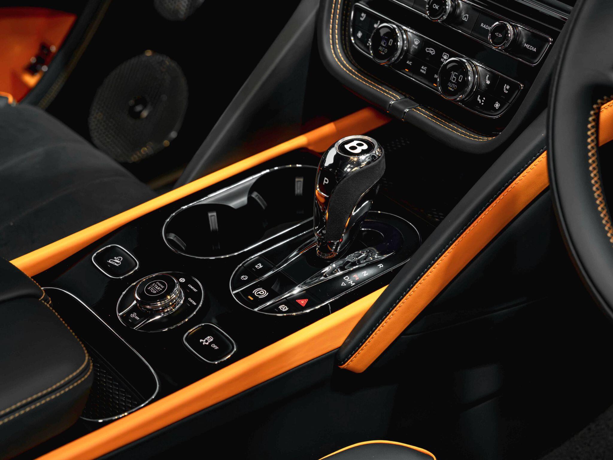 Bentley Bentayga view 32