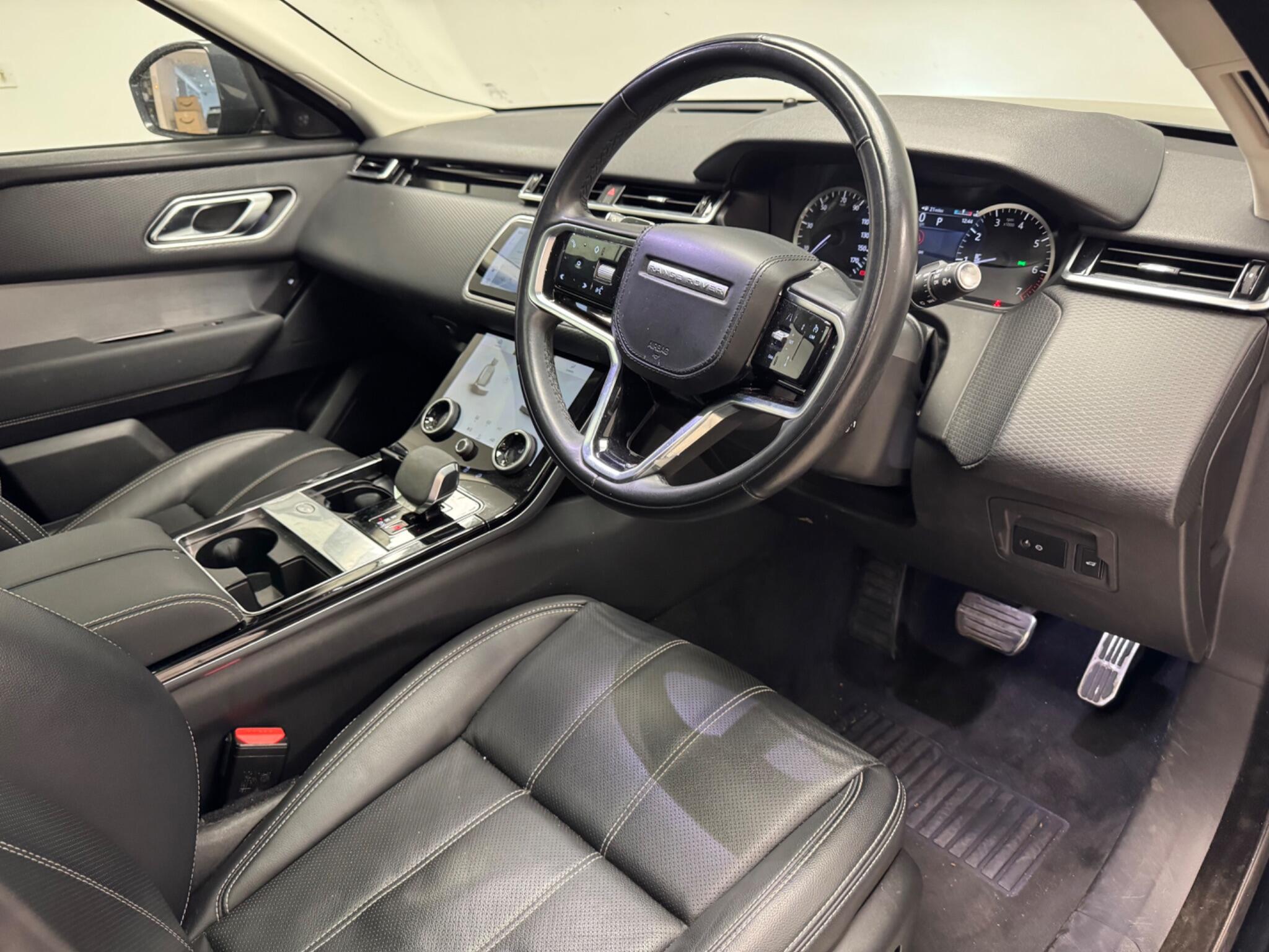 Land Rover Range Rover Velar view 7