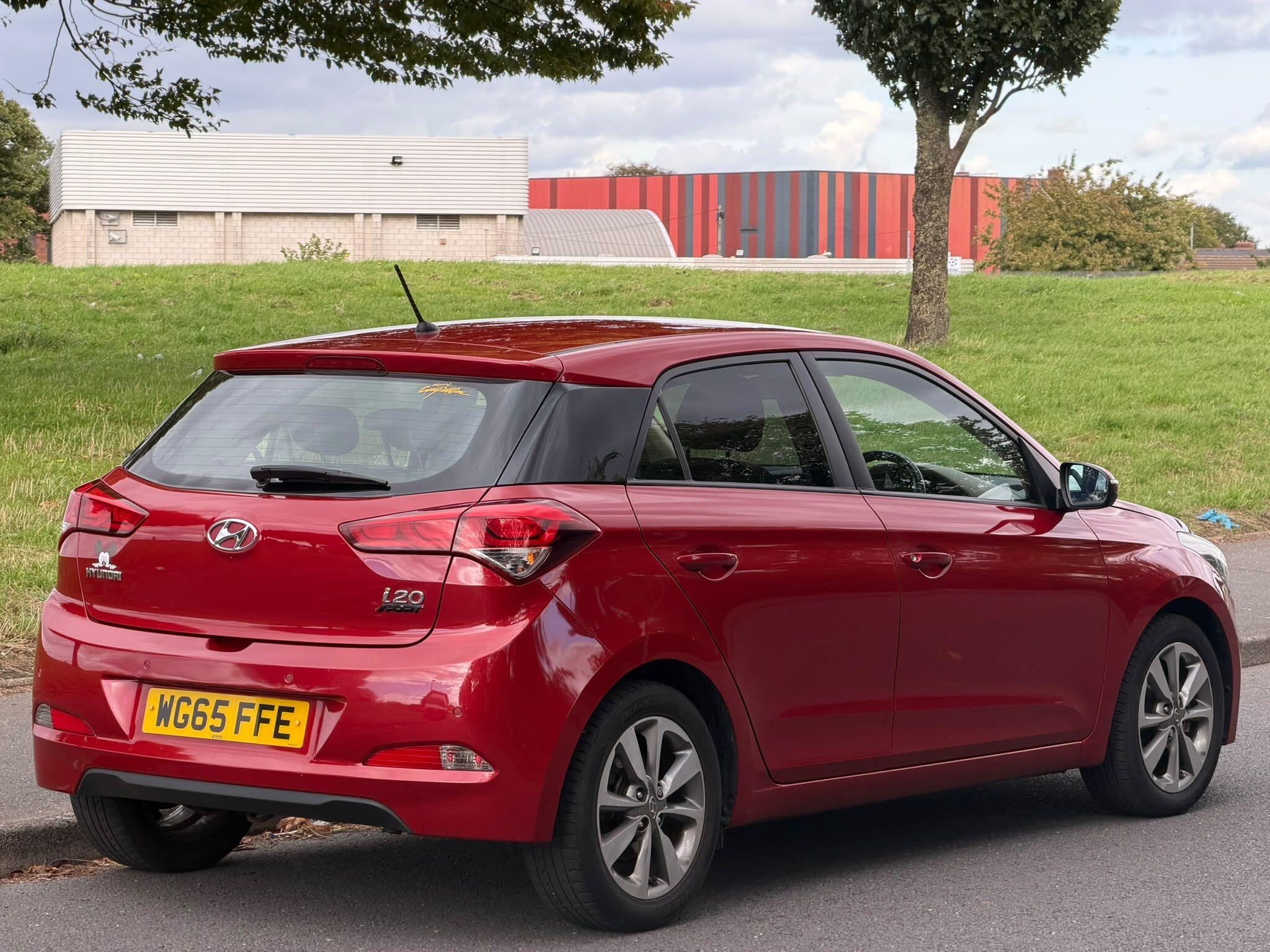 Hyundai I20 view 5