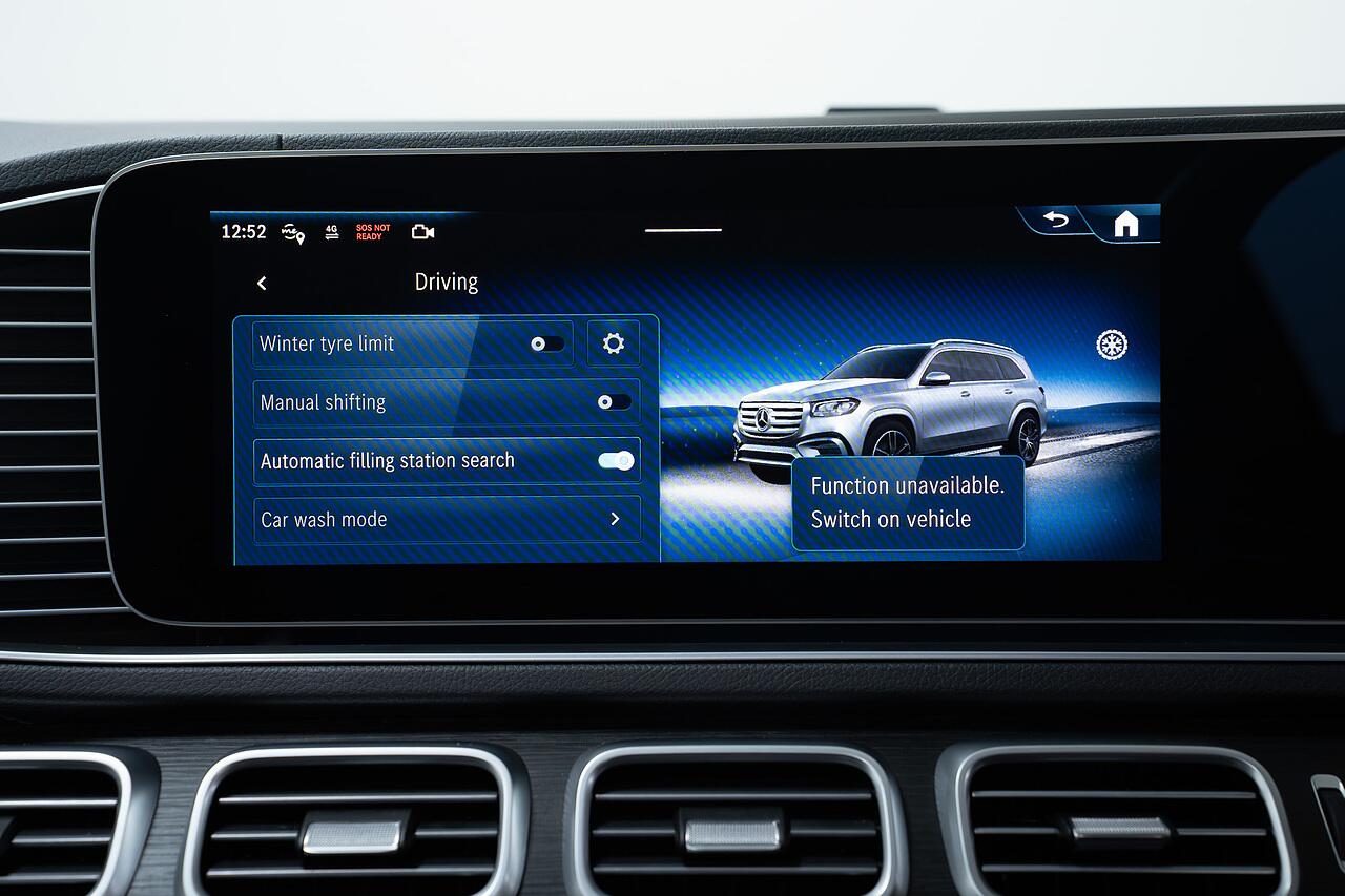 Mercedes-Benz GLS view 18