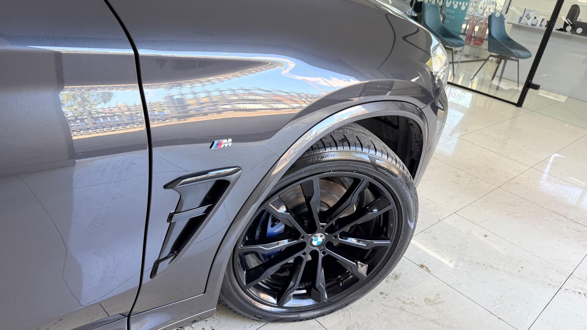BMW X4 view 29