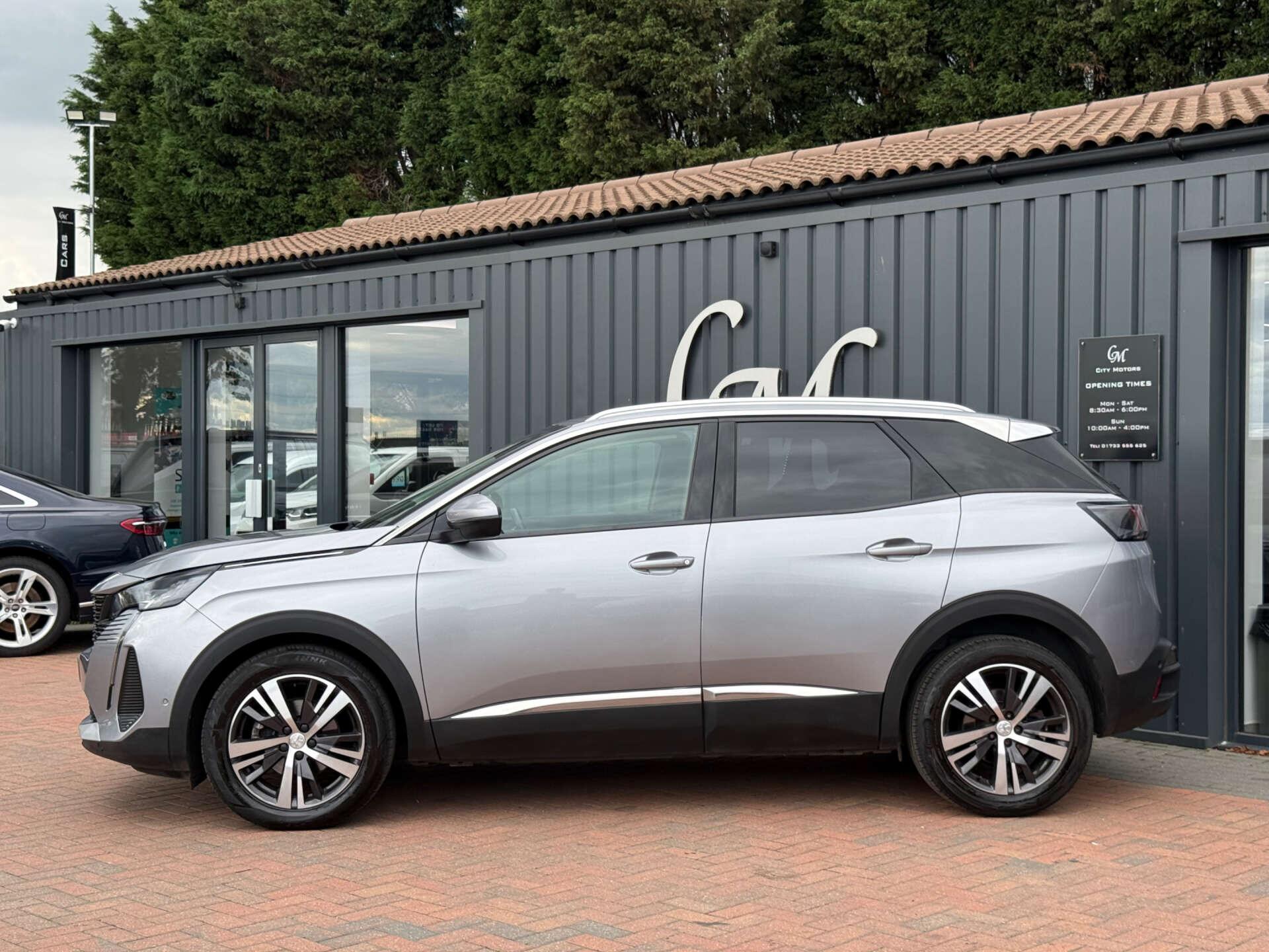 Peugeot 3008 view 11
