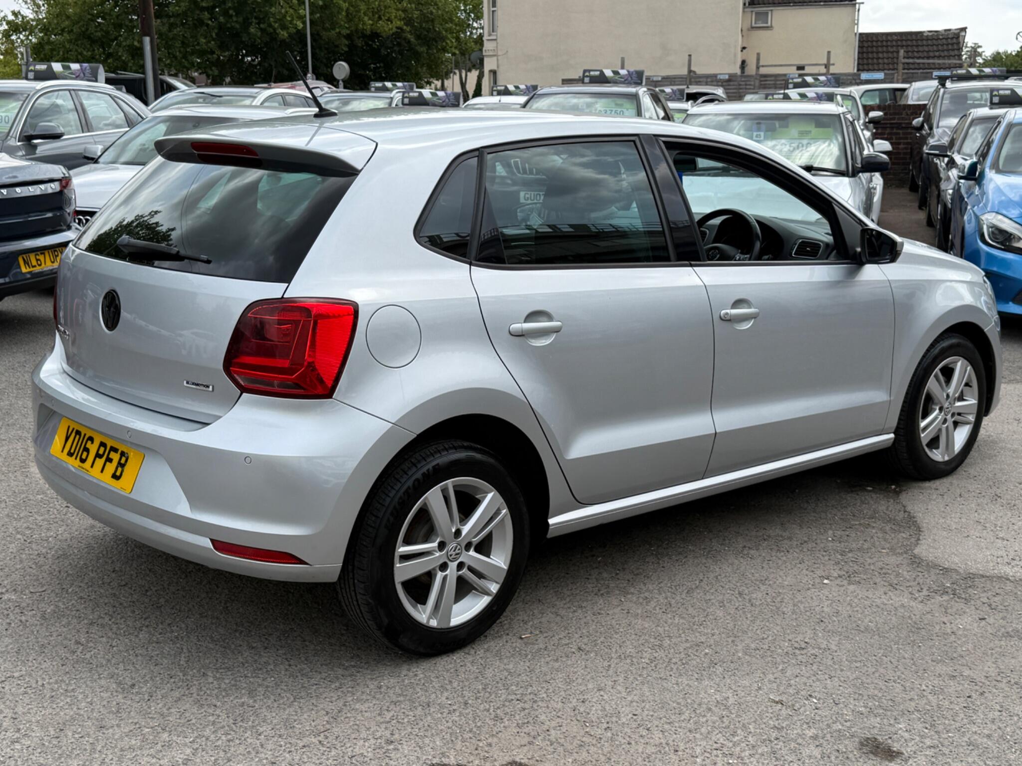 Volkswagen Polo - Image 17