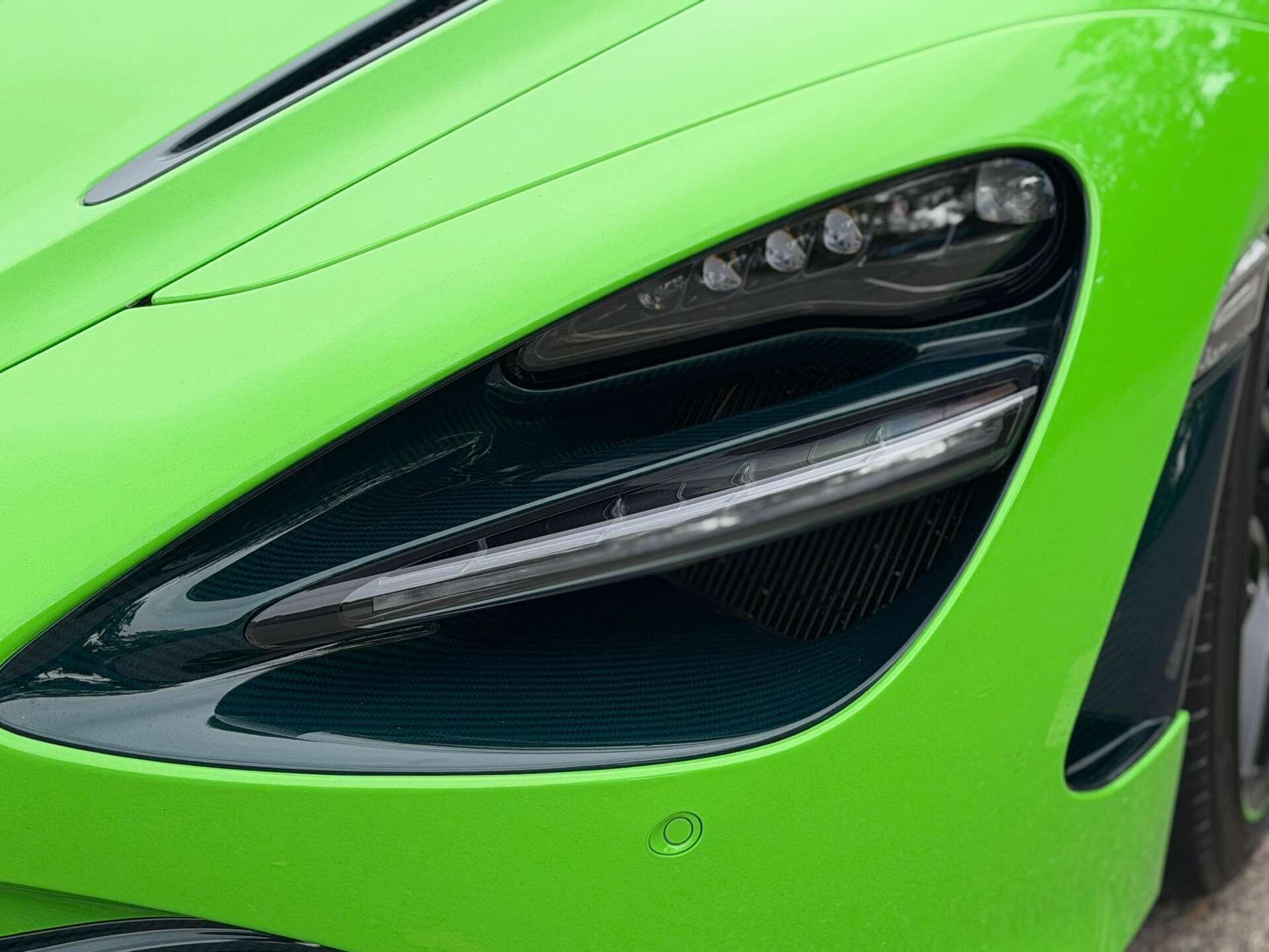 Mclaren 720s view 20