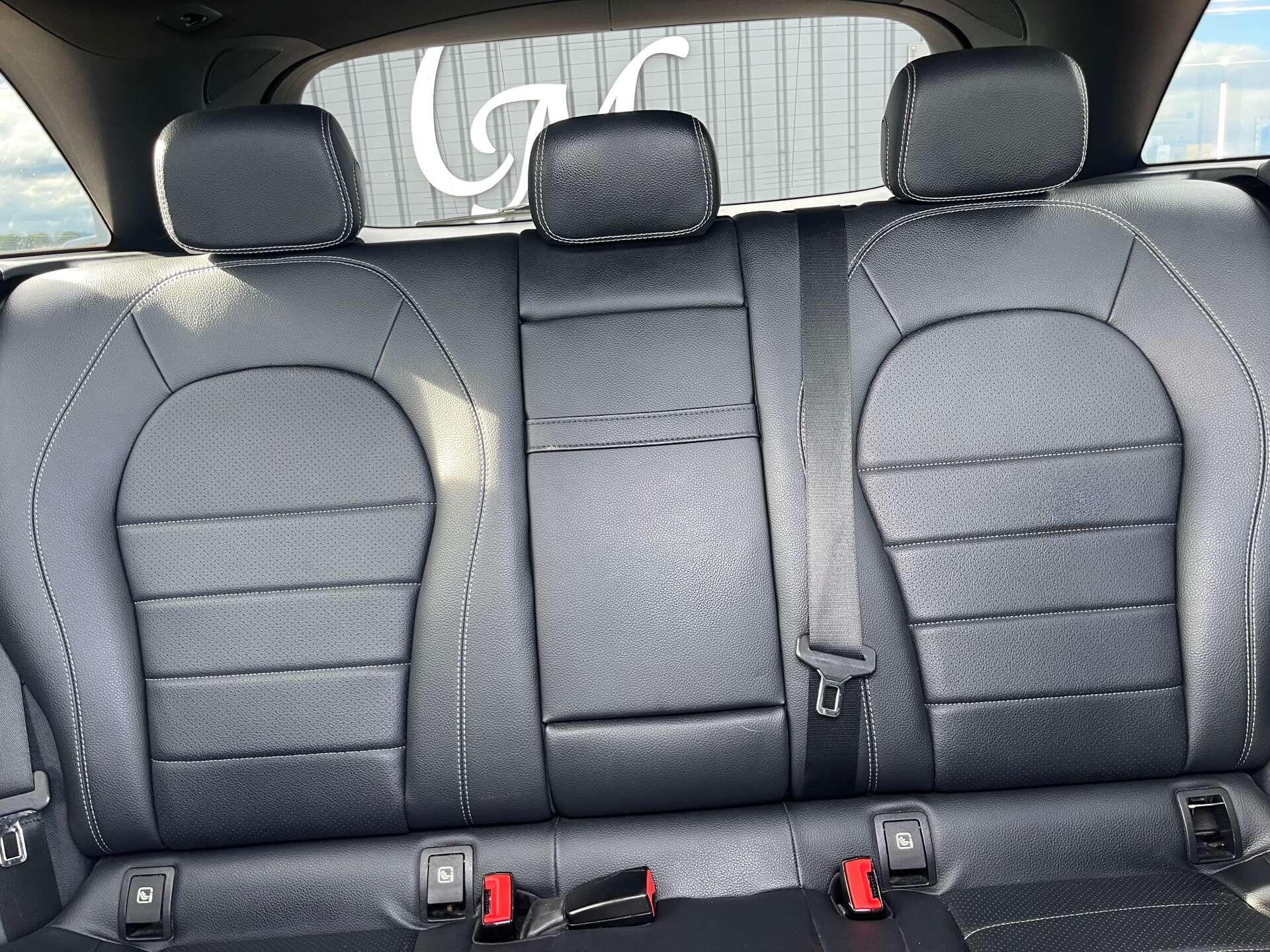 Mercedes-Benz GLC view 32