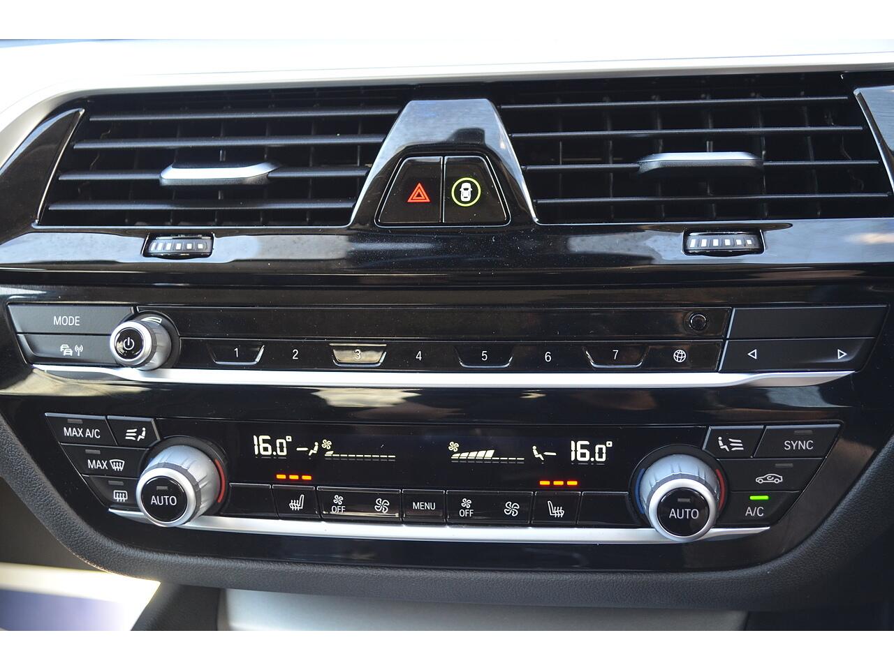 BMW 5 Series view 50