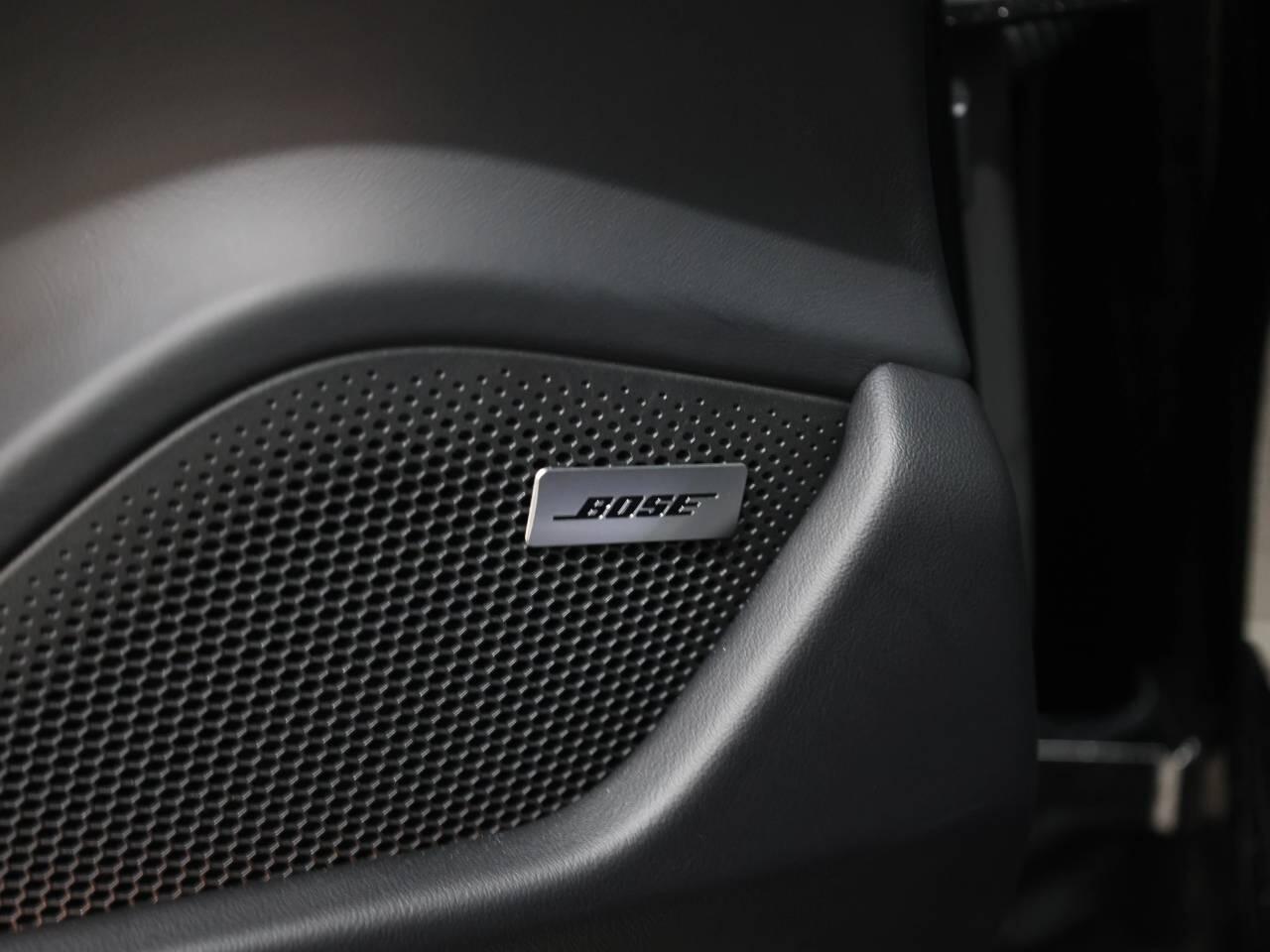 Porsche Taycan view 21
