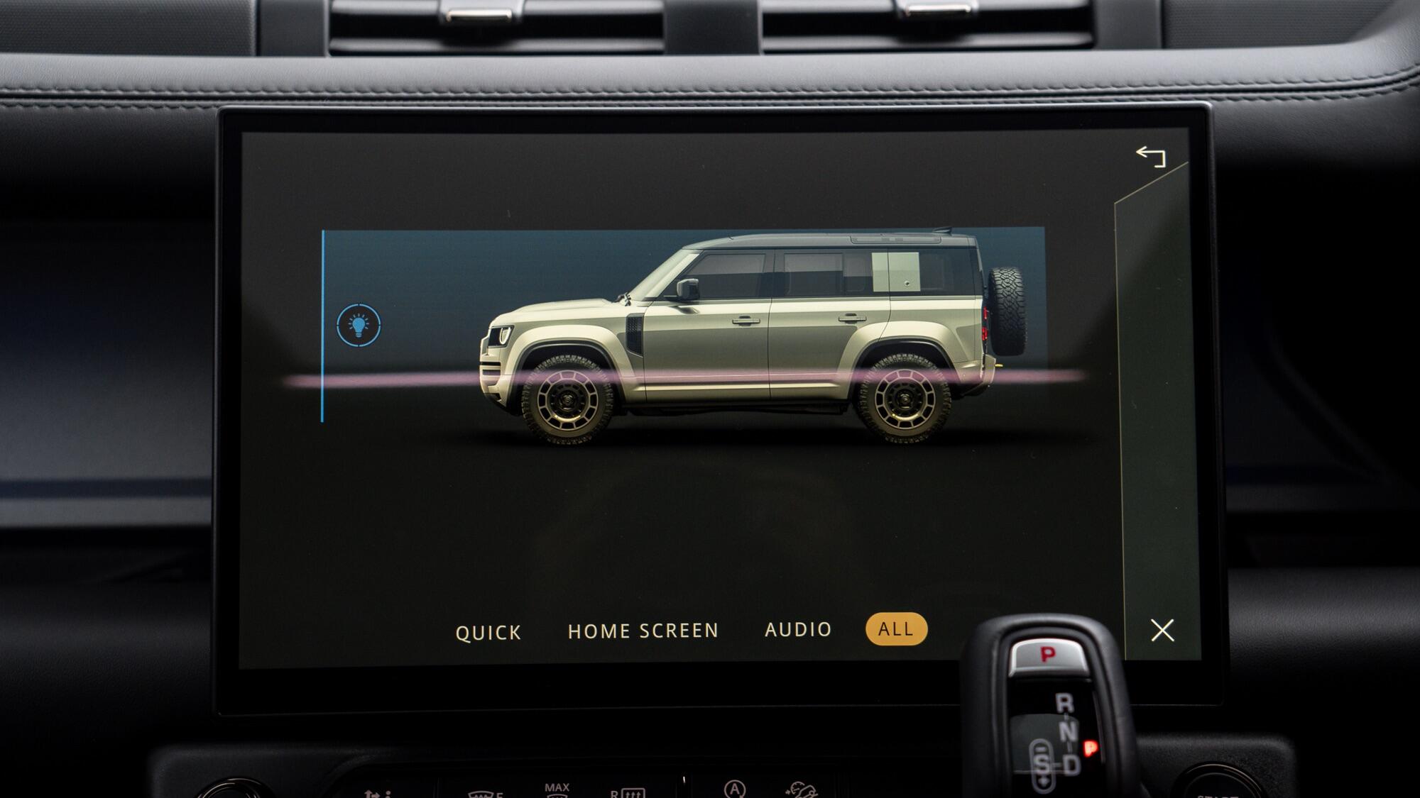 Land Rover Defender 110 view 40