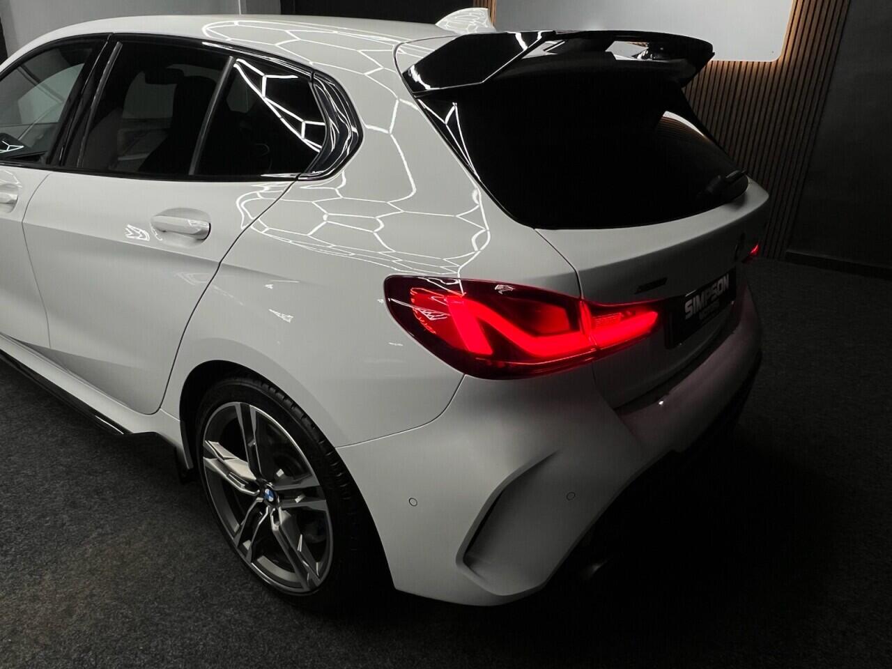 BMW 1 Series view 8