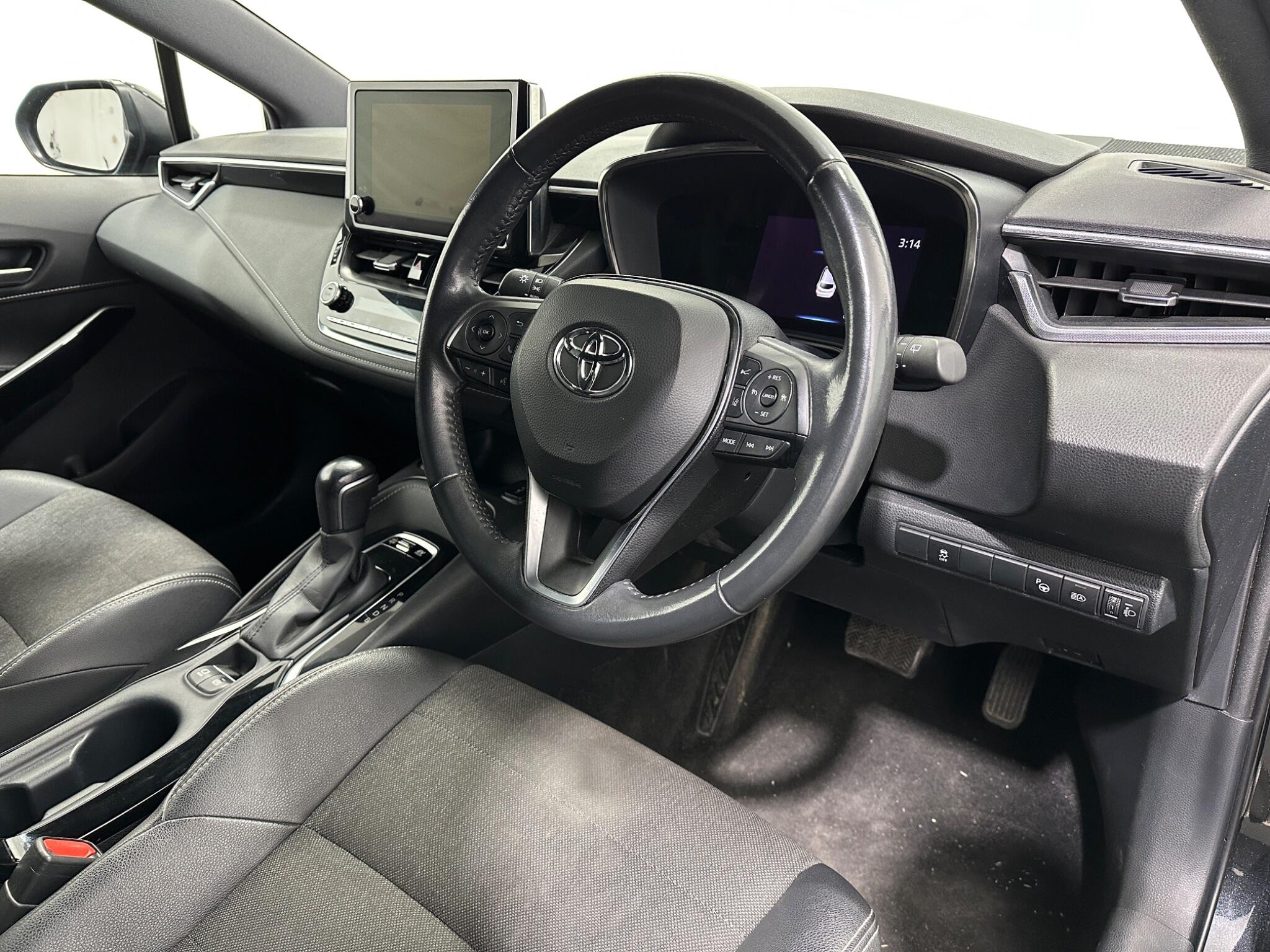 Toyota Corolla view 11