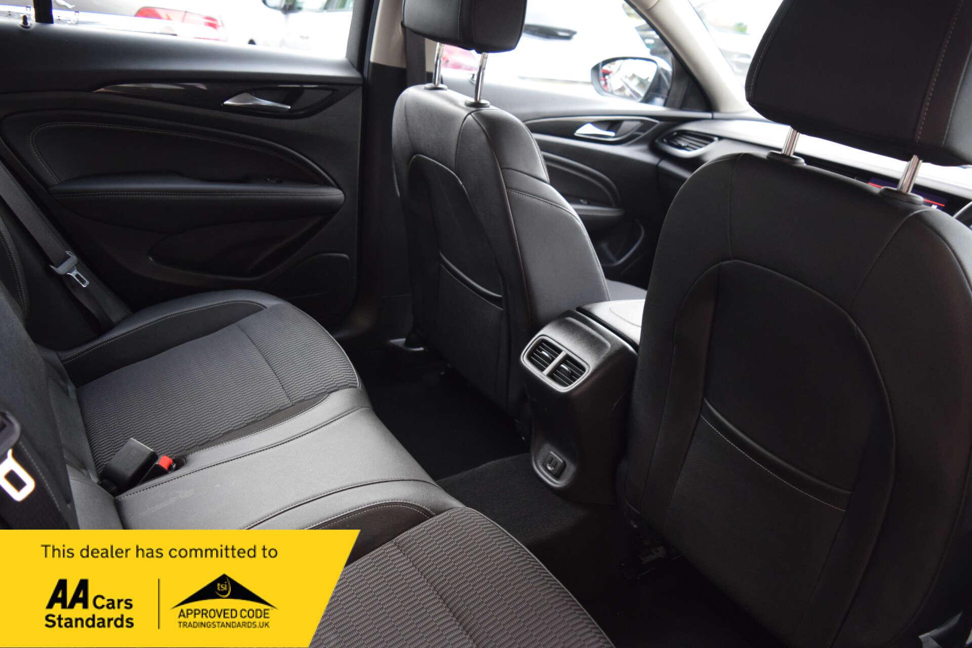 Vauxhall Insignia view 38