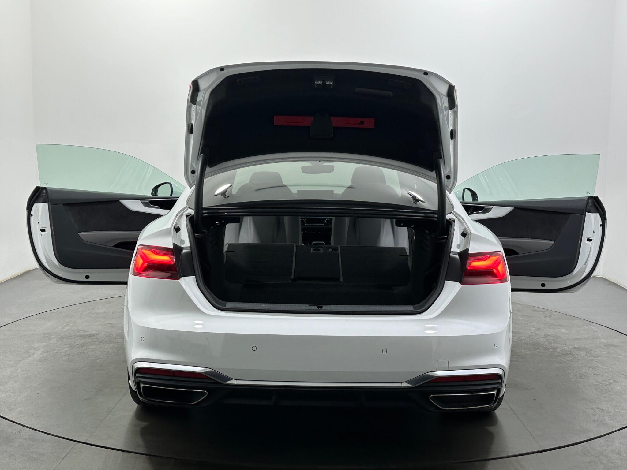 Audi A5 view 38
