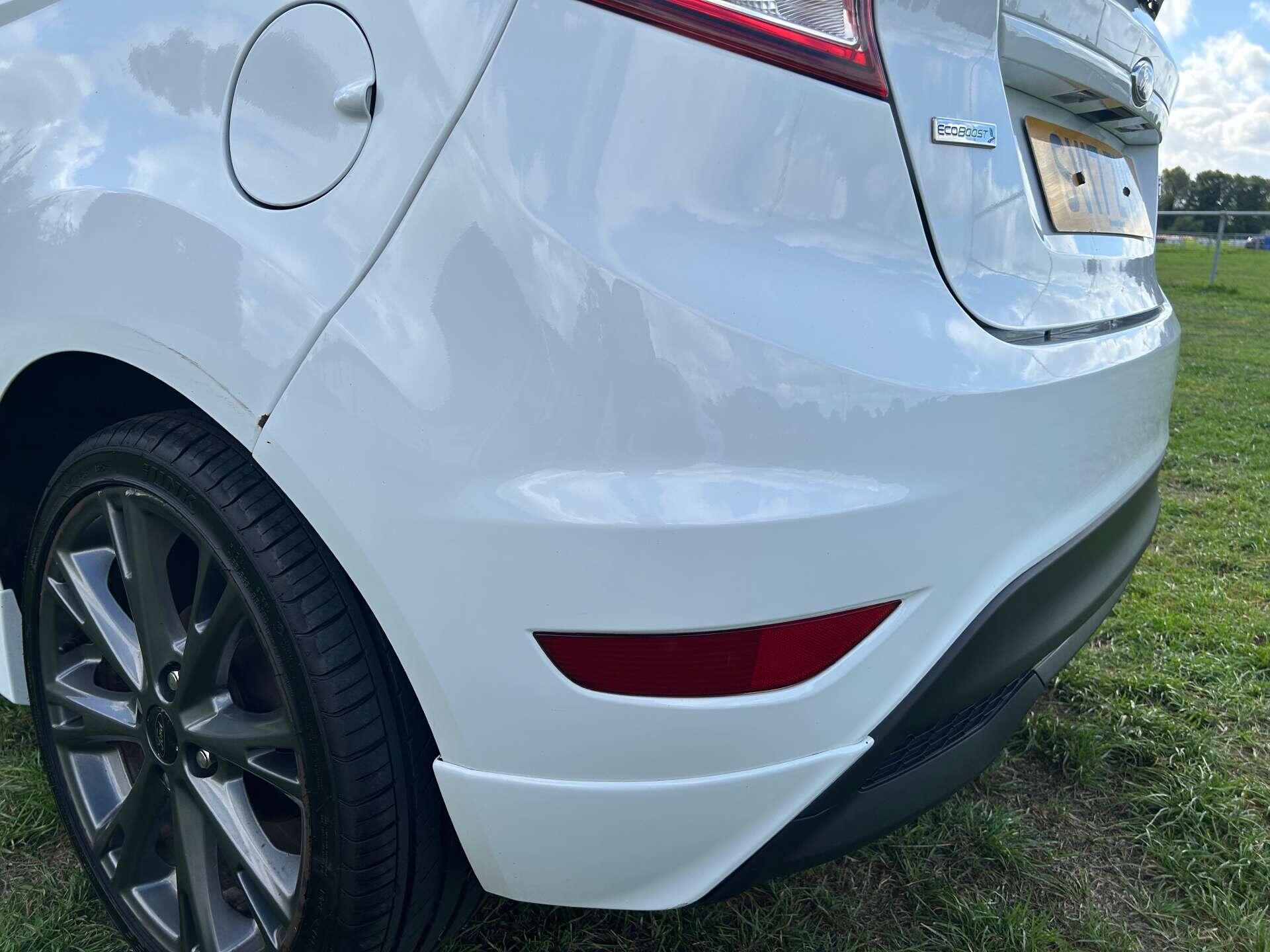 Ford Fiesta view 21