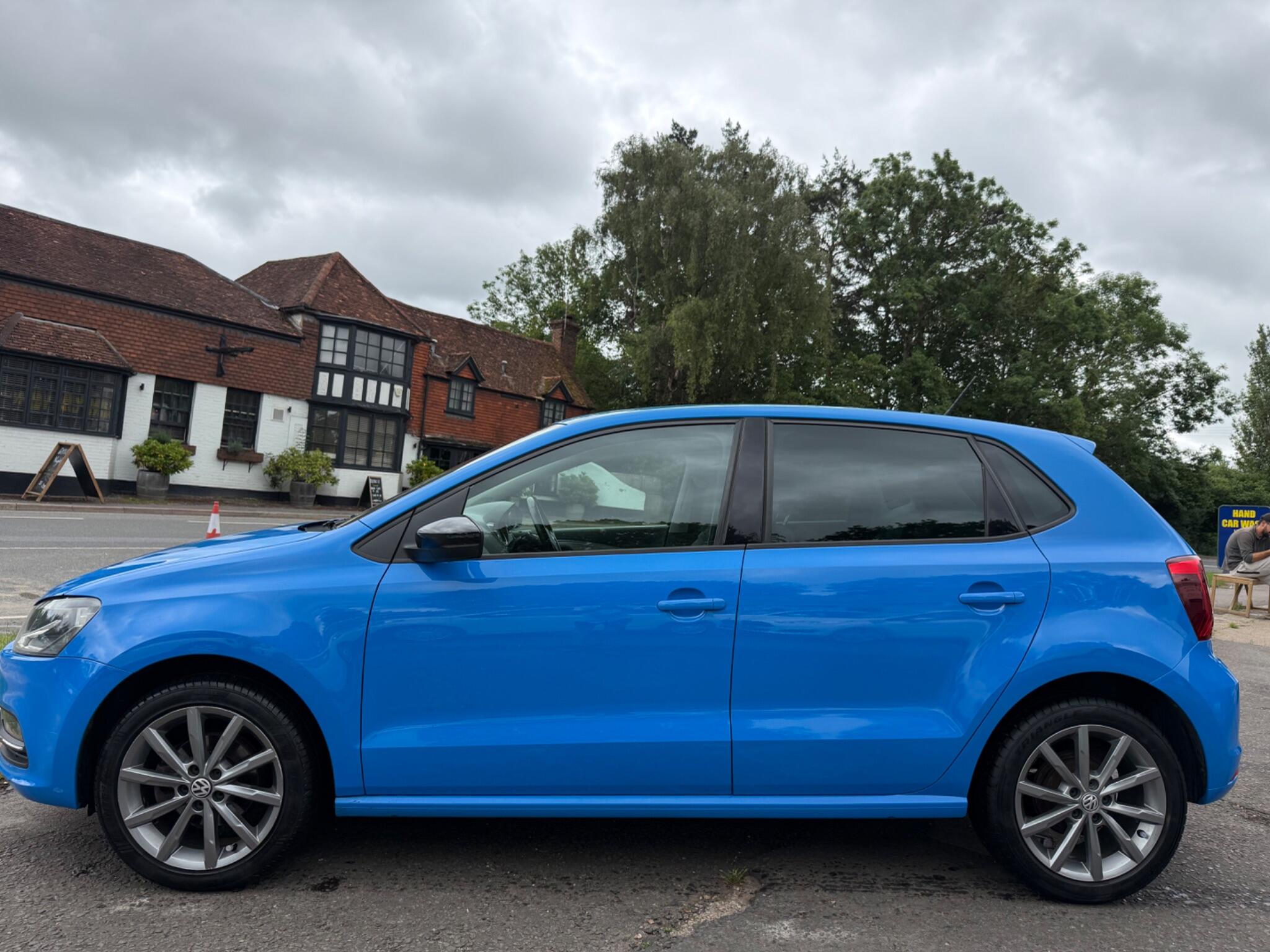 Volkswagen Polo view 8