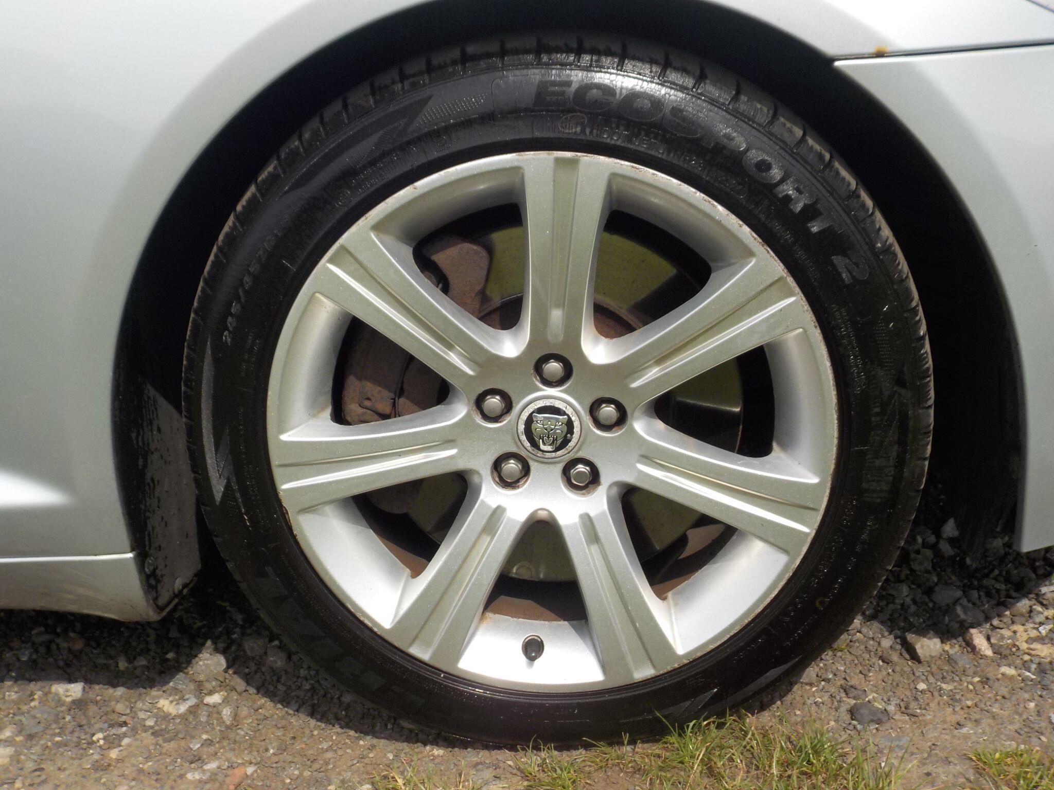 Jaguar XF 3.0d V6 Luxury Auto Euro 5 4dr