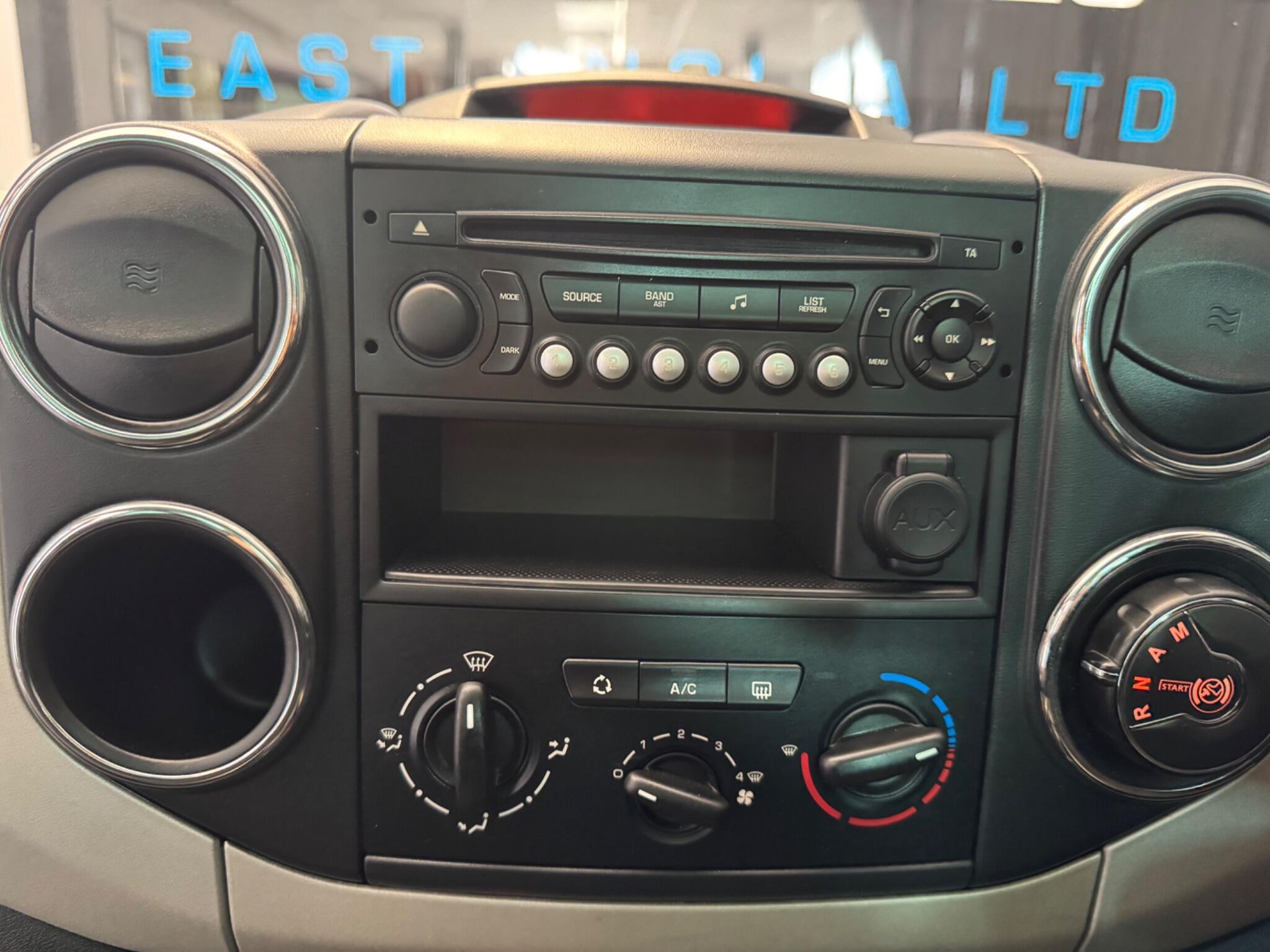 2014 Citroen Berlingo 1.6 e-HDi Airdream XTR Multispace MPV ETG6 Euro 5 (s/s) 5dr • 41,000 miles image 33