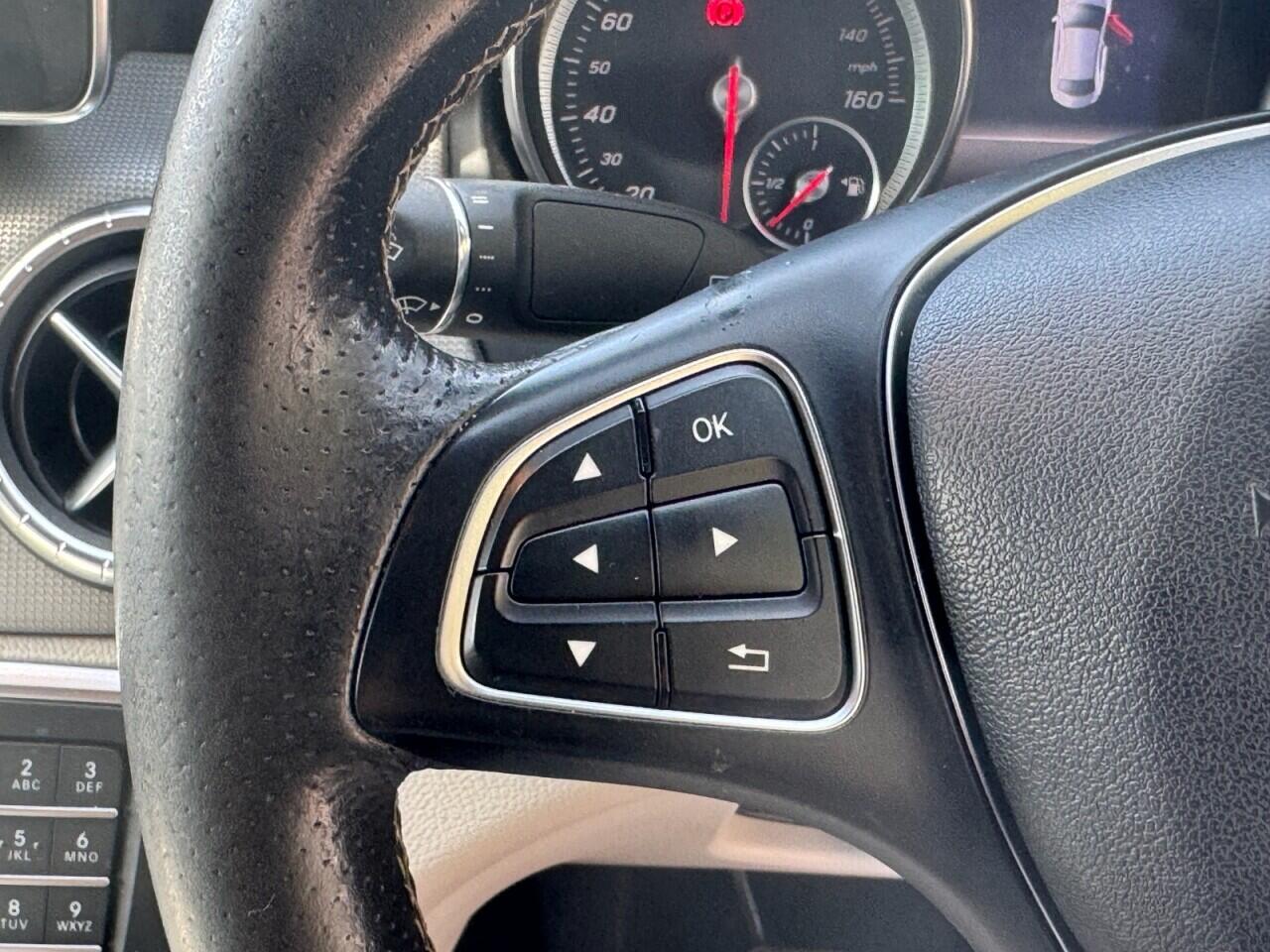 Mercedes-Benz Cla view 20