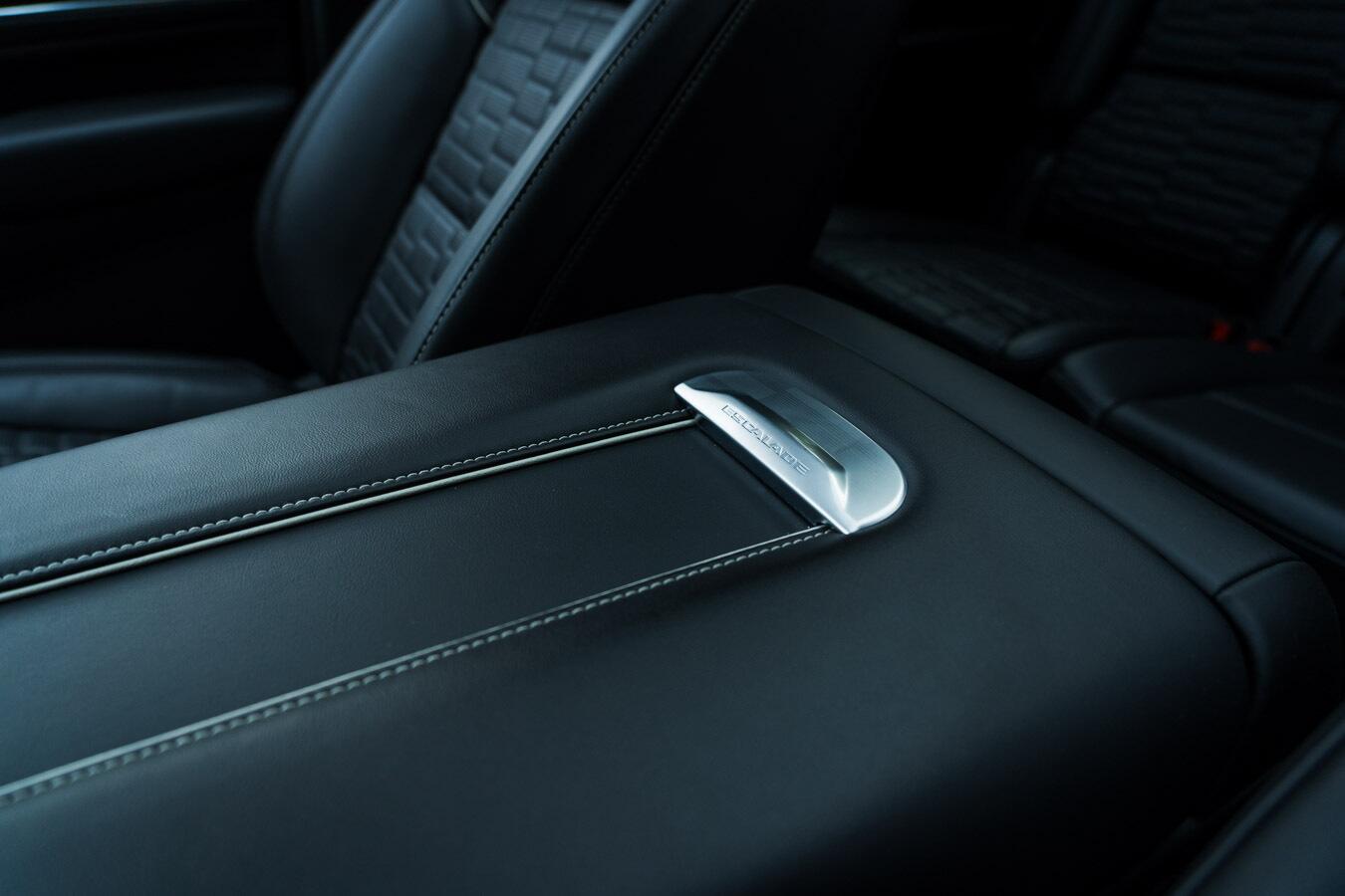Cadillac Escalade view 48