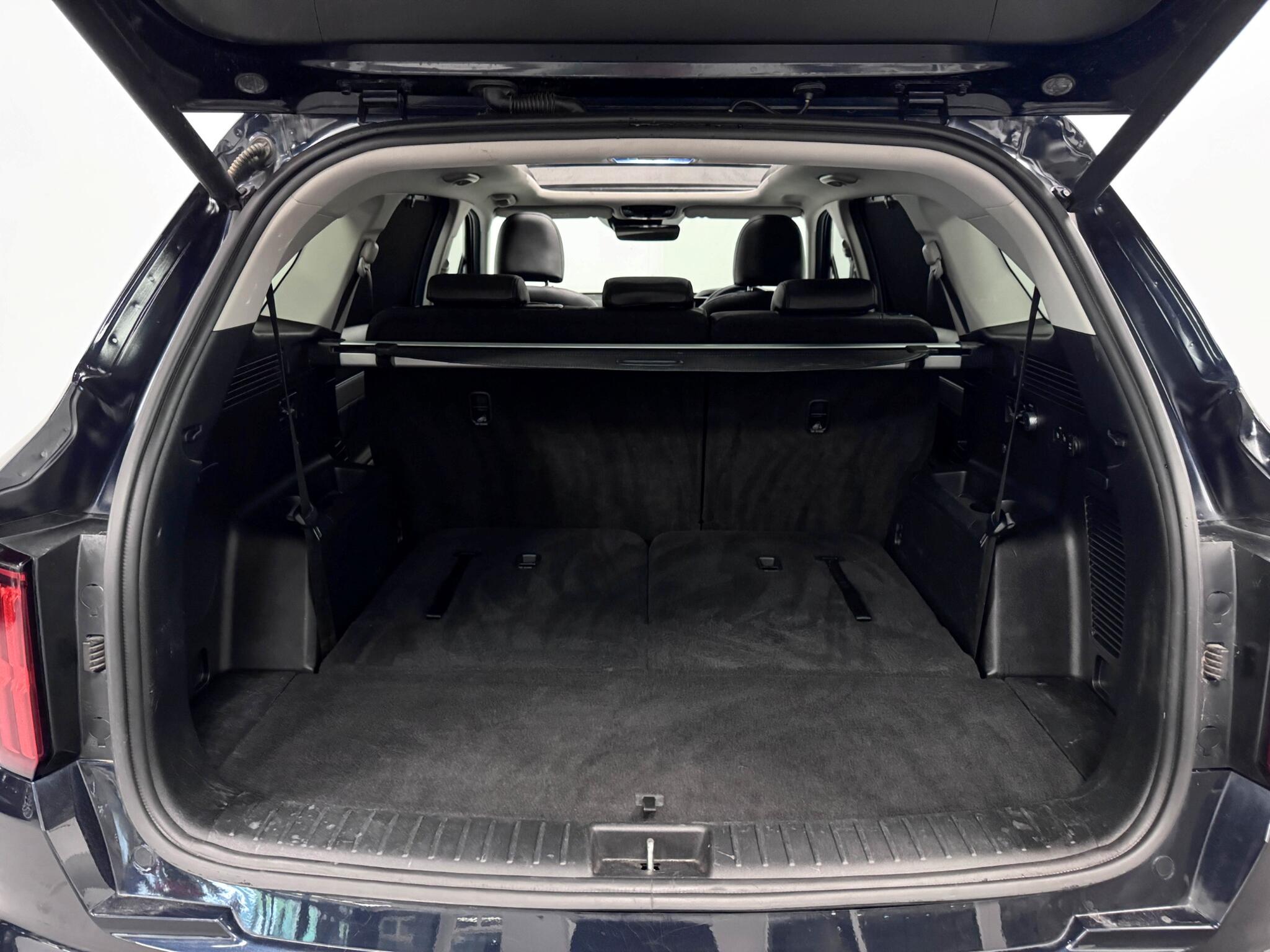 Kia Sorento view 7
